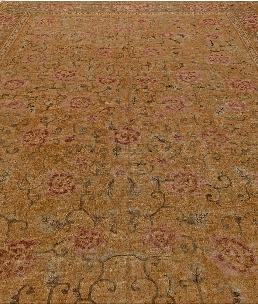 Vintage Chinese Deco Carpet
Size: 10'5