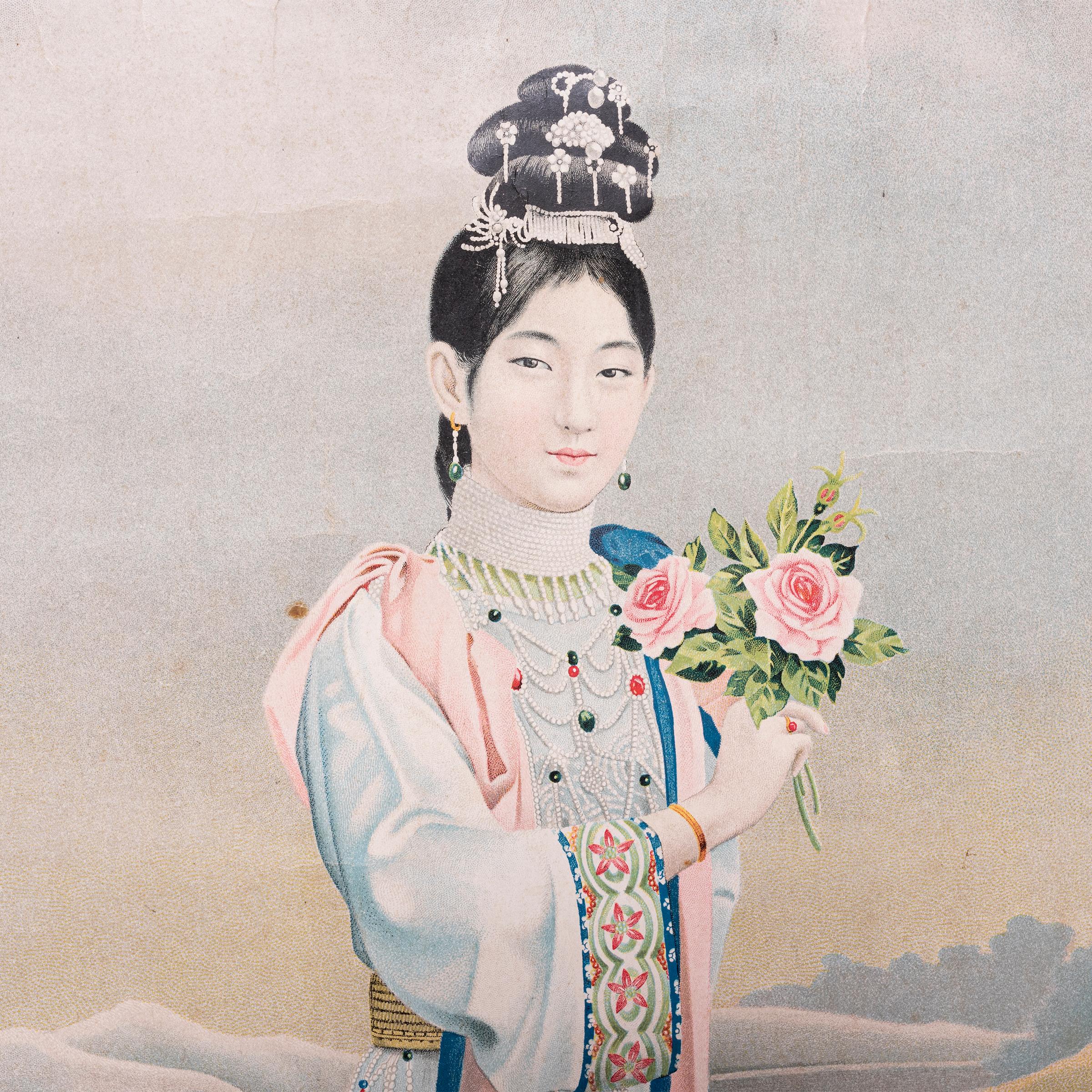 Cette affiche vintage des années 1930 allie les détails méticuleux de la peinture chinoise traditionnelle à l'art de la lithographie en couleur. L'impression de paysage serein représente une jeune femme vêtue d'une robe ornée et drapée de perles et