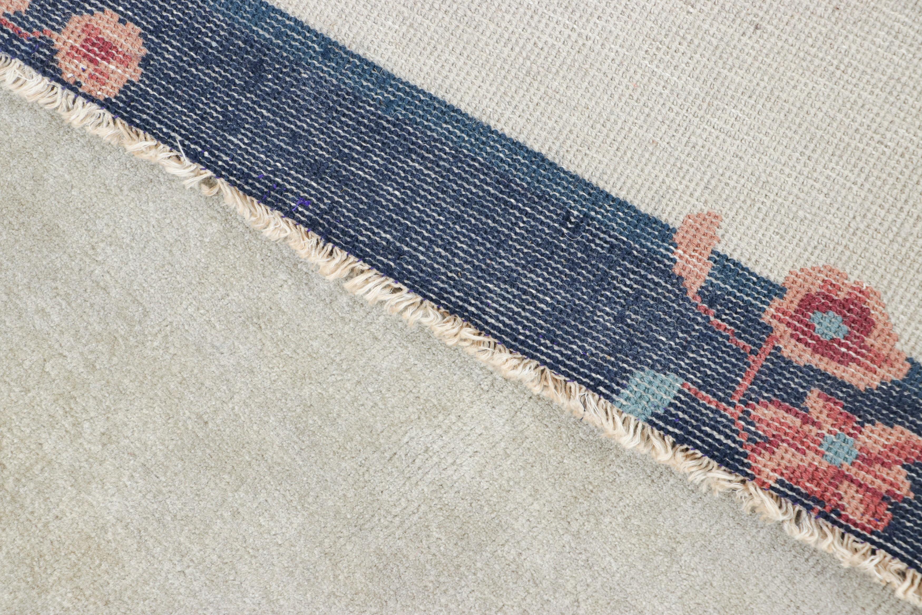 Vintage Chinese Deco Rug in Gray Open Field, Blue Border, Floral by Rug & Kilim In Good Condition For Sale In Long Island City, NY
