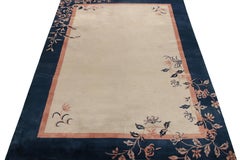 Chinesischer Deko-Teppich im Vintage-Stil in Beige, Blau und Pfirsich mit Blumenmuster von Teppich & Kelim