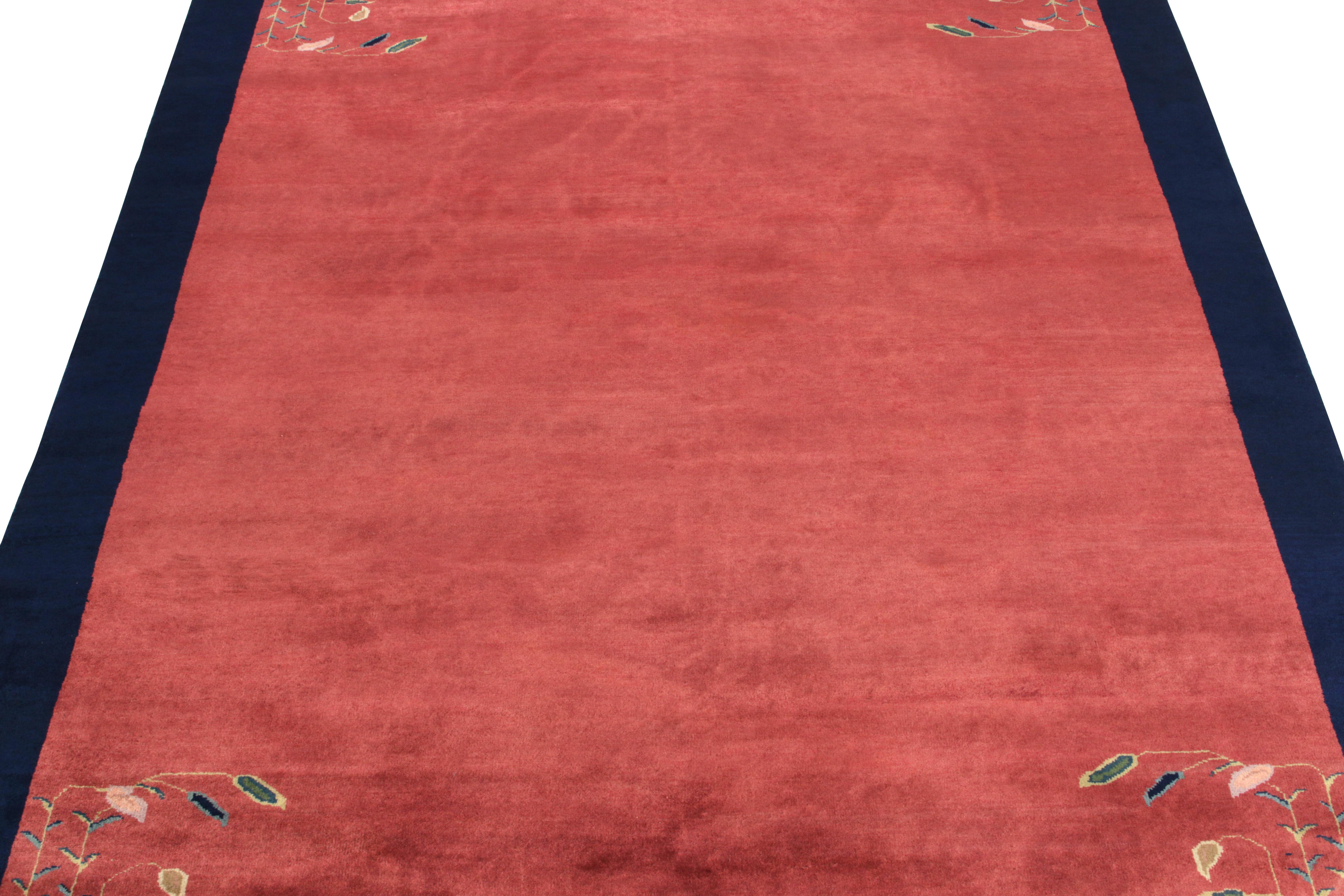 Chinesischer Vintage-Teppich im Deko-Stil im Vintage-Stil in Koralle Rot, Blau mit Blumenmuster von Teppich & Kelim (Indisch) im Angebot