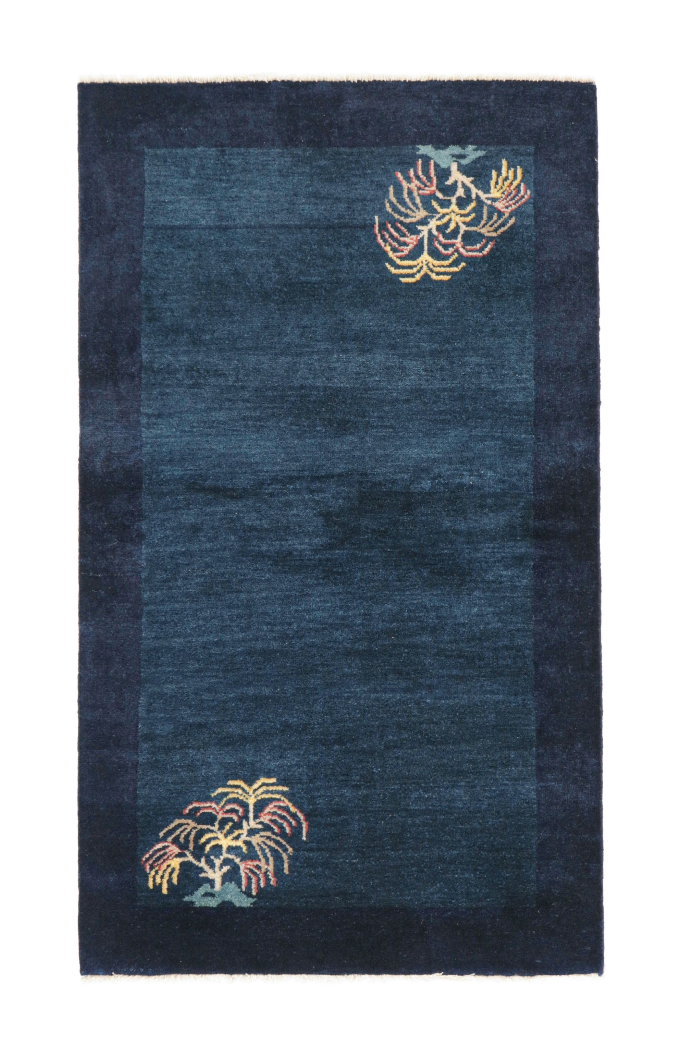 Alfombra vintage de estilo Deco chino con estampado floral azul pastel by Rug & Kilim en venta