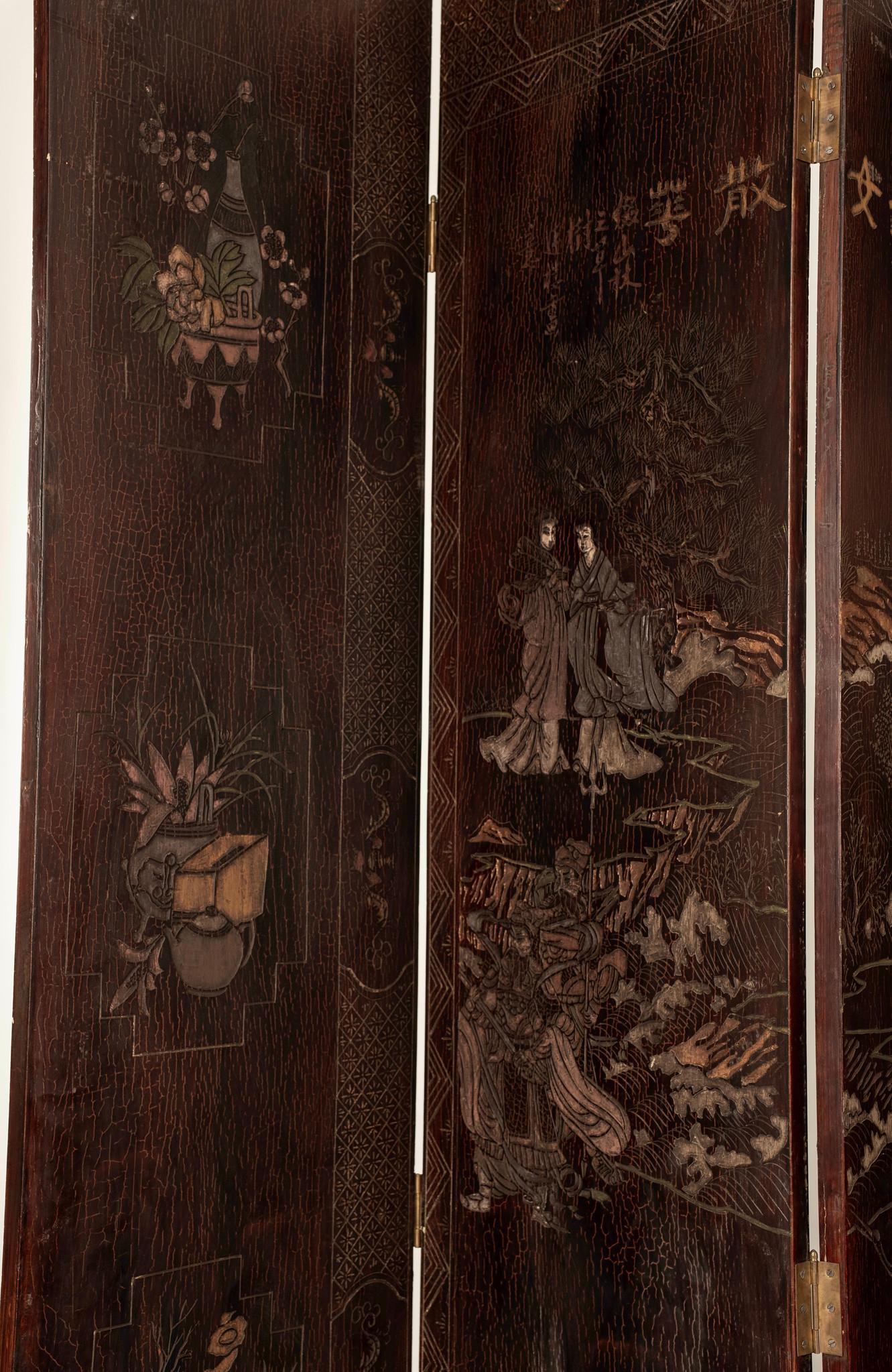 Vintage Chinese Eight Panel Coromandel Screen In Good Condition For Sale In Houston, TX