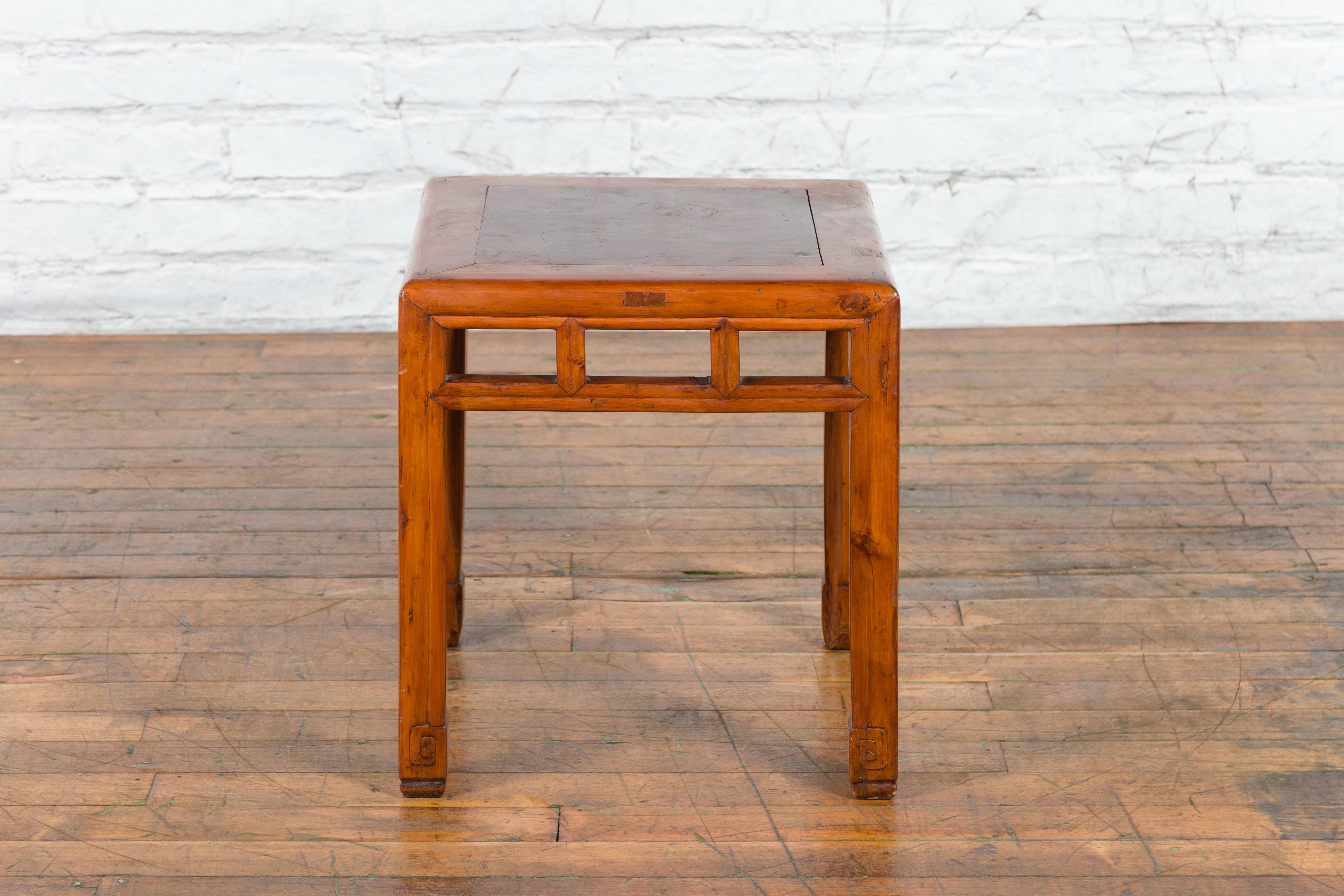 Vintage Chinese Elm Side Table with Burl Wood Top and Scrolling Carved Feet For Sale 1