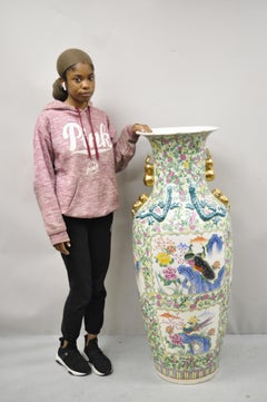 Vintage Chinese Export Large Peacock Rose Medallion Porcelain Palace Urn Vase
