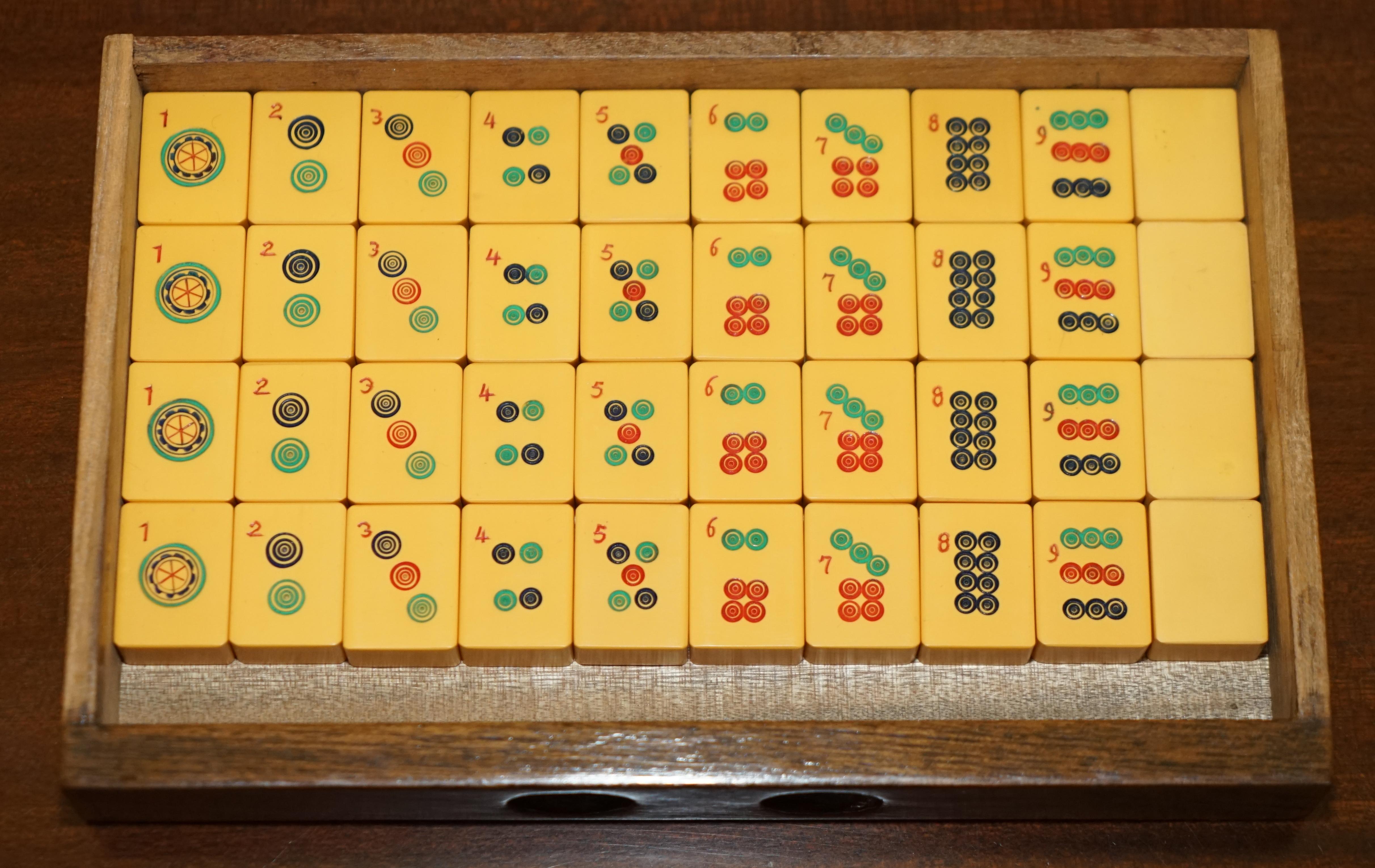 Vintage Chinese Export circa 1940s Mahjong Set with Bakelite Tiles Carved Case 5