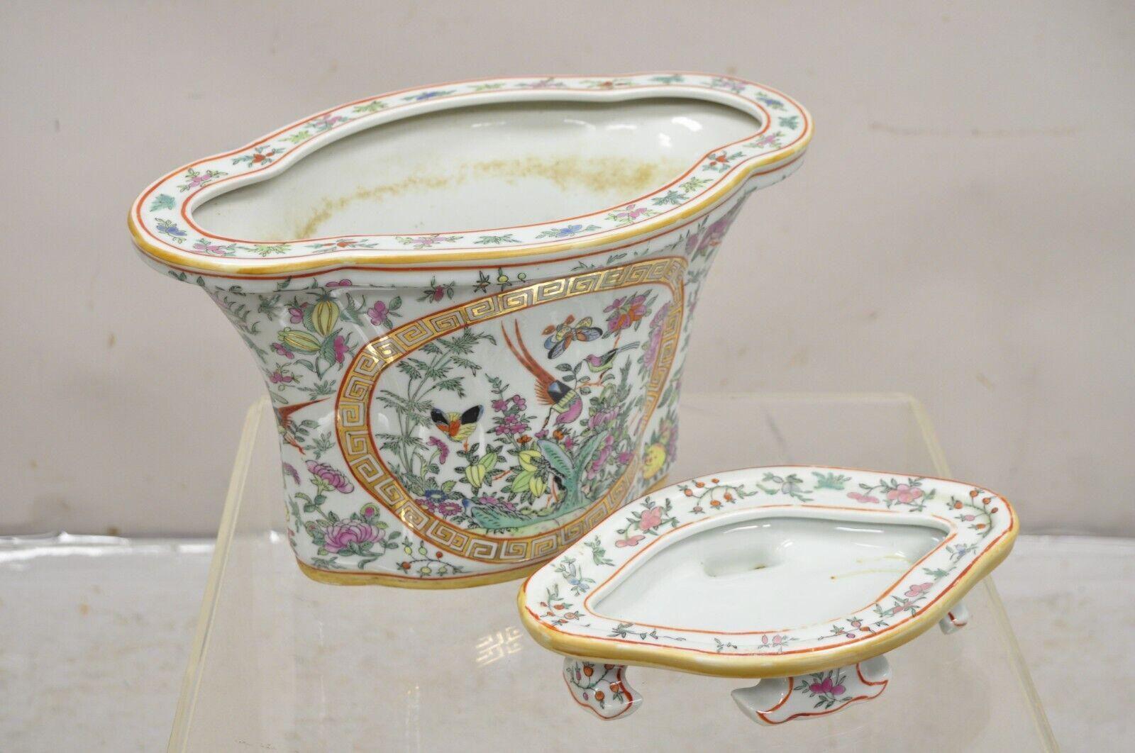 Vintage Chinese Export Porcelain Bird Painted Cachepot Flower Pot - a Pair For Sale 4