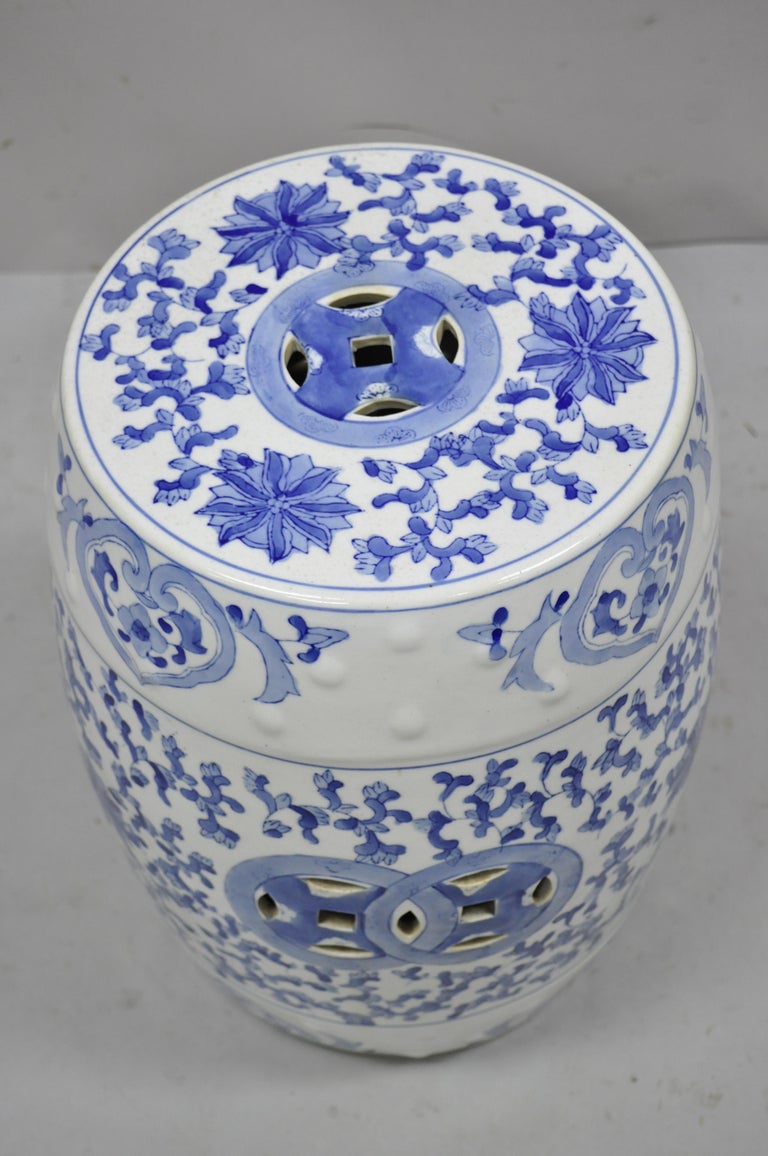 Vintage Chinese Export Porcelain Blue White Garden Drum Seat Stool with