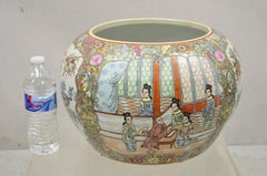 Vintage Chinese Export Porcelain Bulbous Cachepot Vase with Figural Scenes