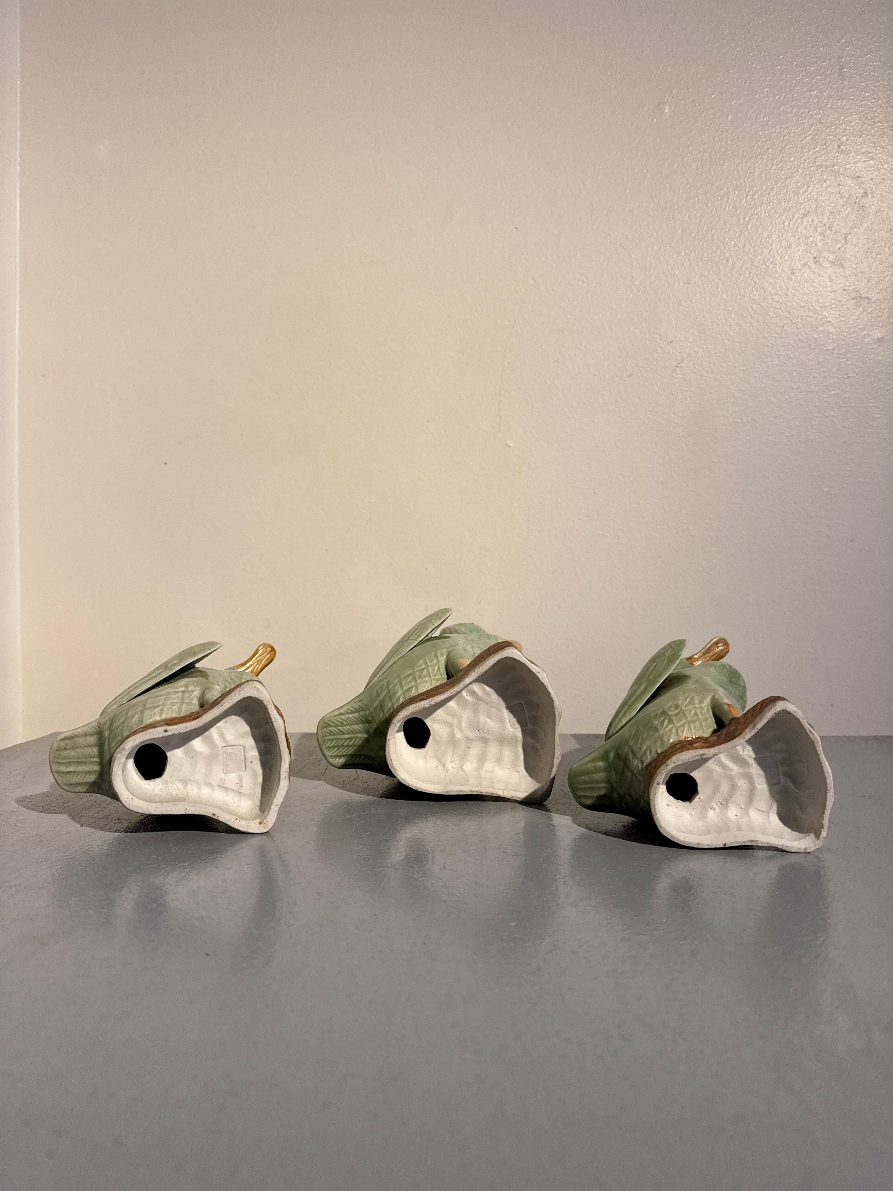 Porcelaine Lot de 3 canards émaillés céladon d'exportation chinoise, années 1970 en vente