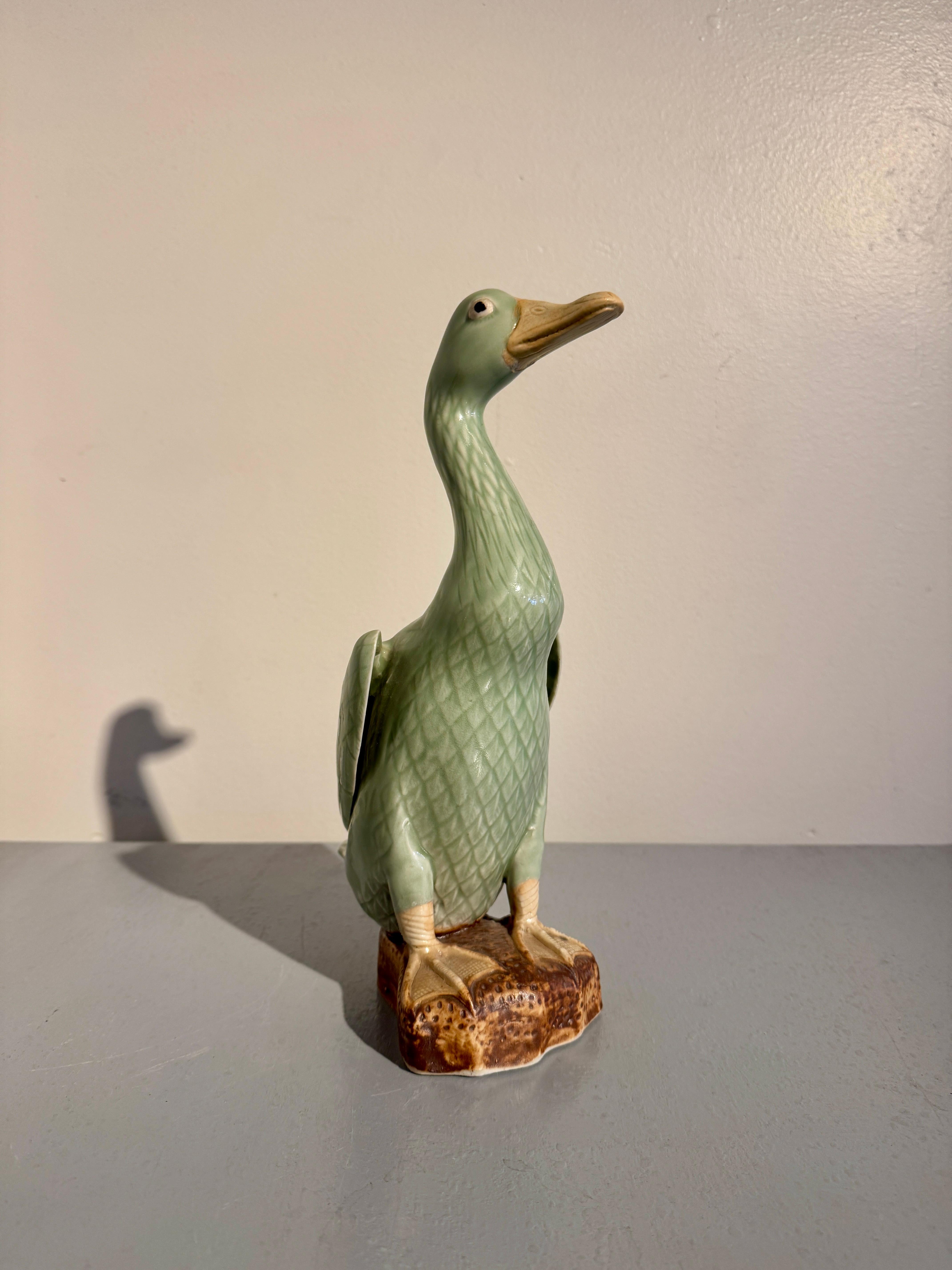 Lot de 3 canards émaillés céladon d'exportation chinoise, années 1970 en vente 1