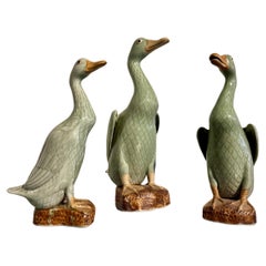 Juego de 3 patos de porcelana china de exportación esmaltada en celadón, años 70, China
