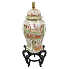 Vintage China Famille Rose Porcelana Urna Tapa 36" Jarrón Templo Jarrón sobre Base