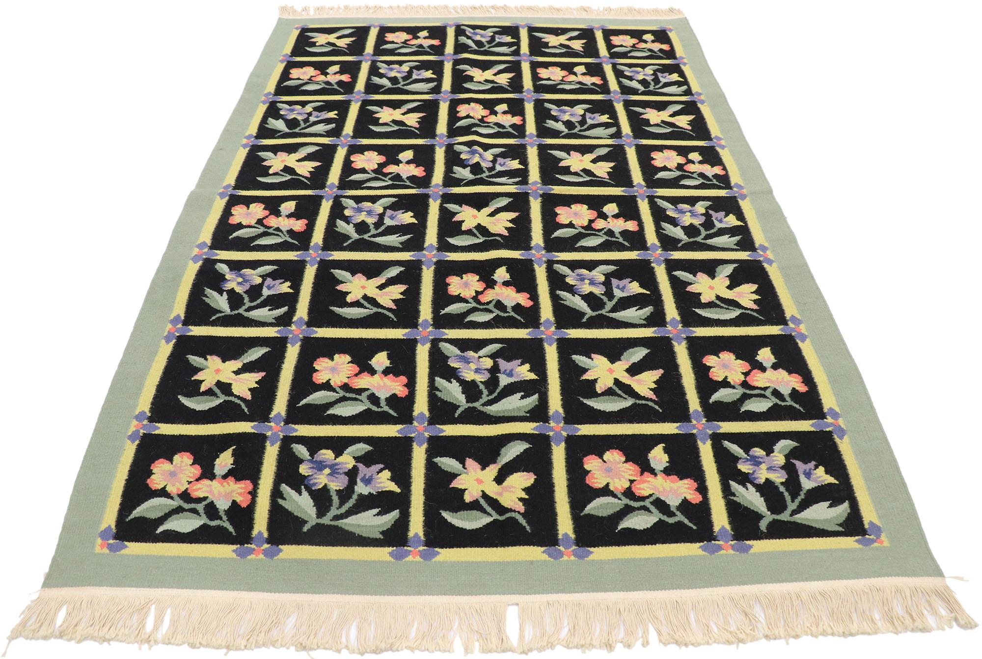 Chinese Export Vintage Chinese Floral Kilim Rug with English Country Cottage Style For Sale