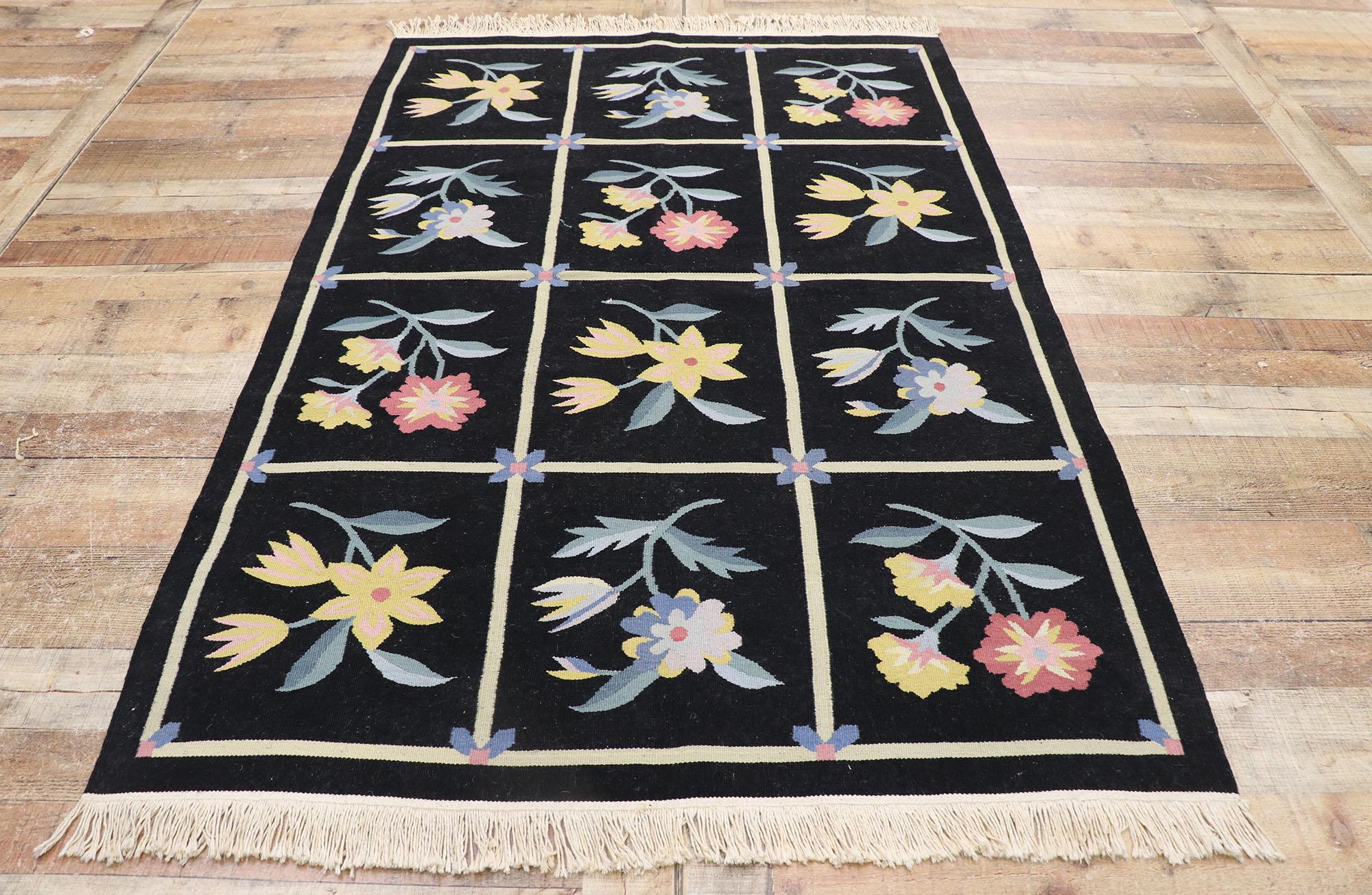 Wool Vintage Chinese Floral Kilim Rug with English Country Cottage Style For Sale