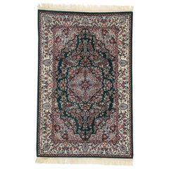 Tapis chinois vintage à motifs floraux avec motif persan et style campagnard anglais