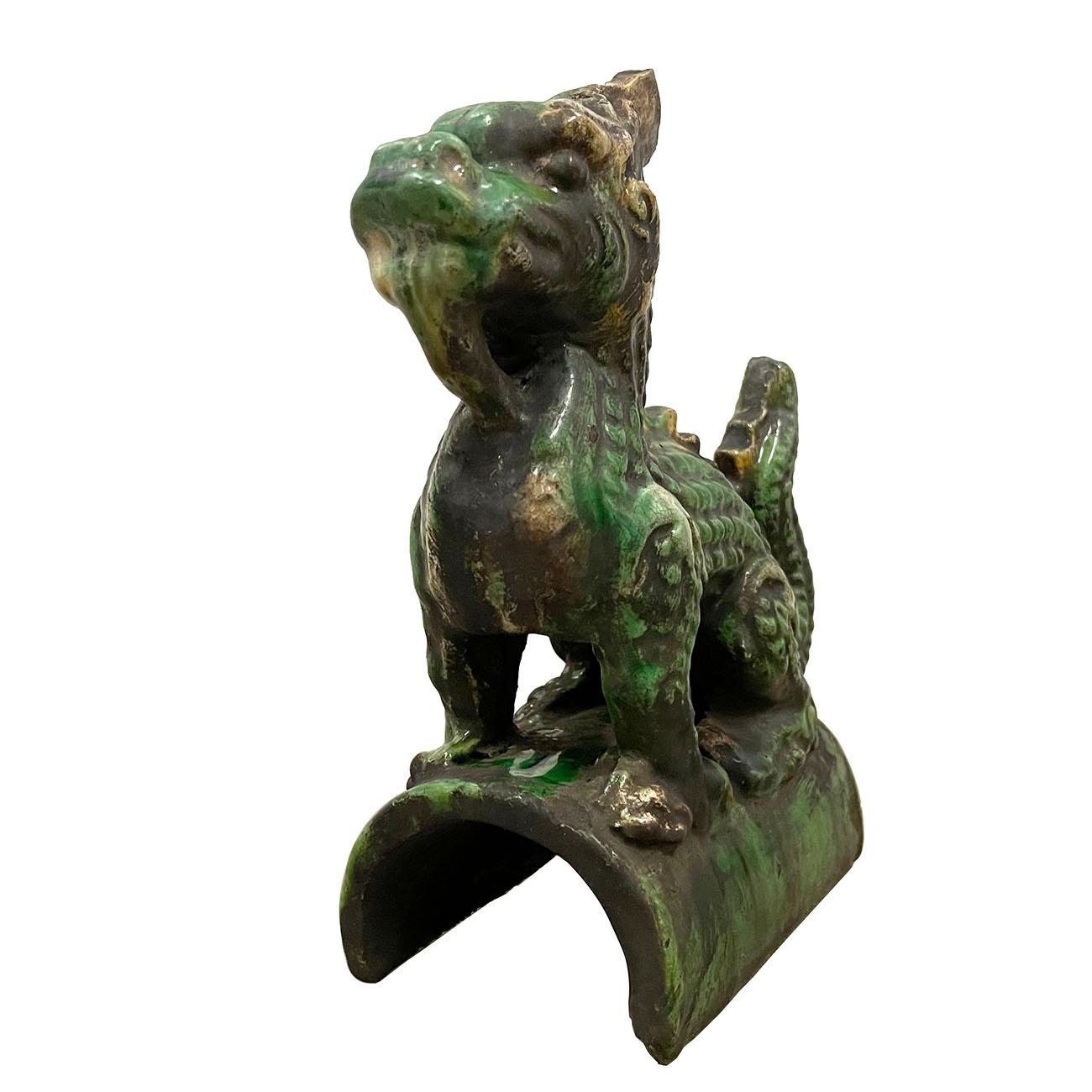 Vintage Chinese Glazed Ceramic Dragon Roof Tile In Good Condition For Sale In Pomona, CA