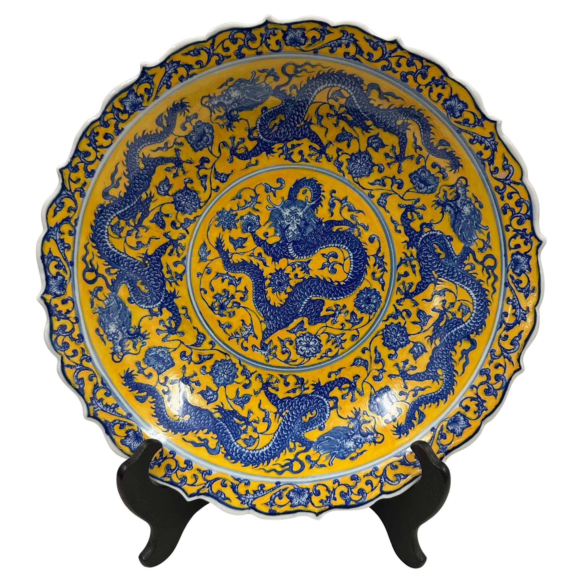 Assiette dragon chinoise vintage en porcelaine bleu or