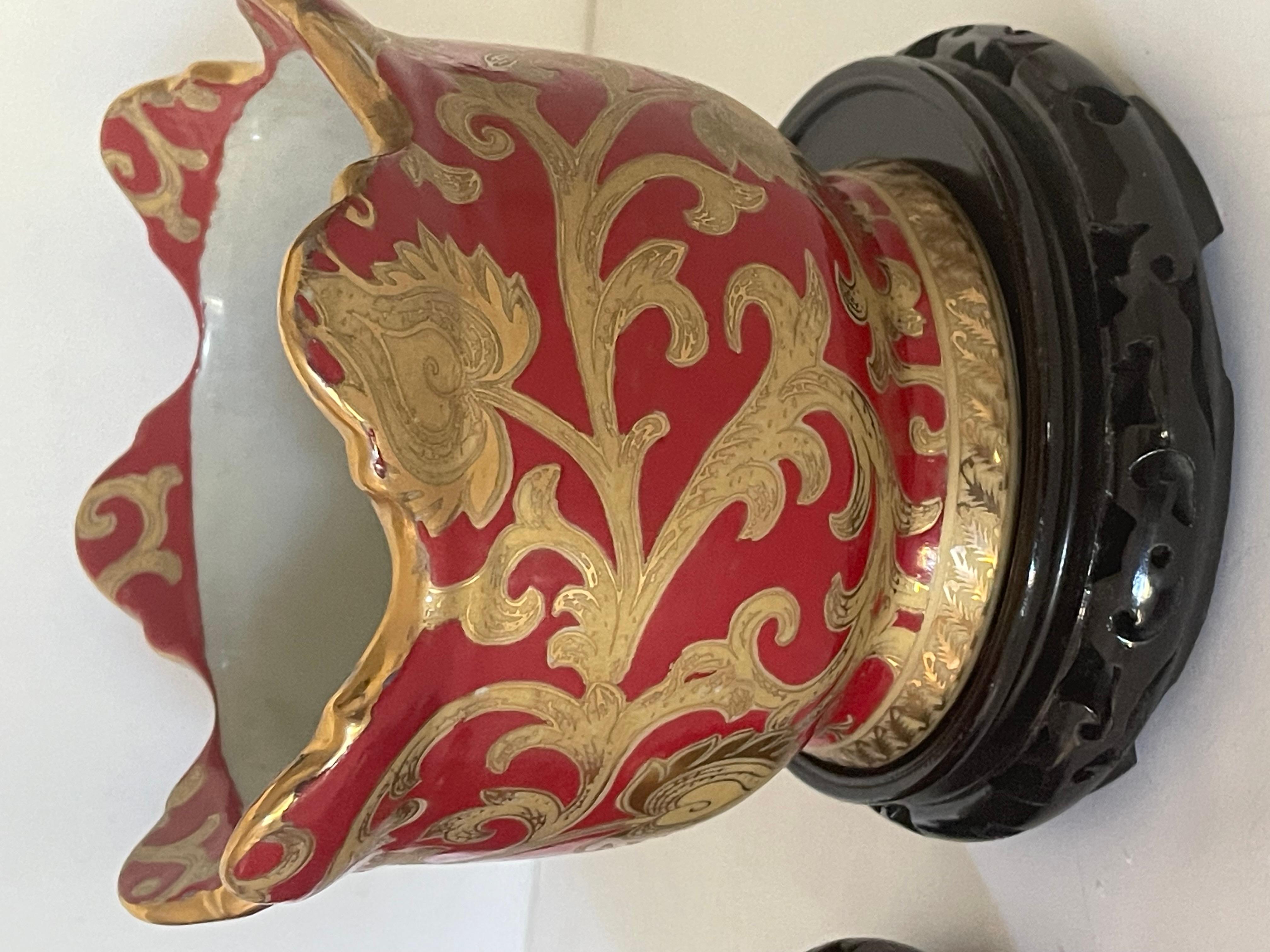 Cinese Paif cinese d'oro di fioriere su cavalletto in vendita