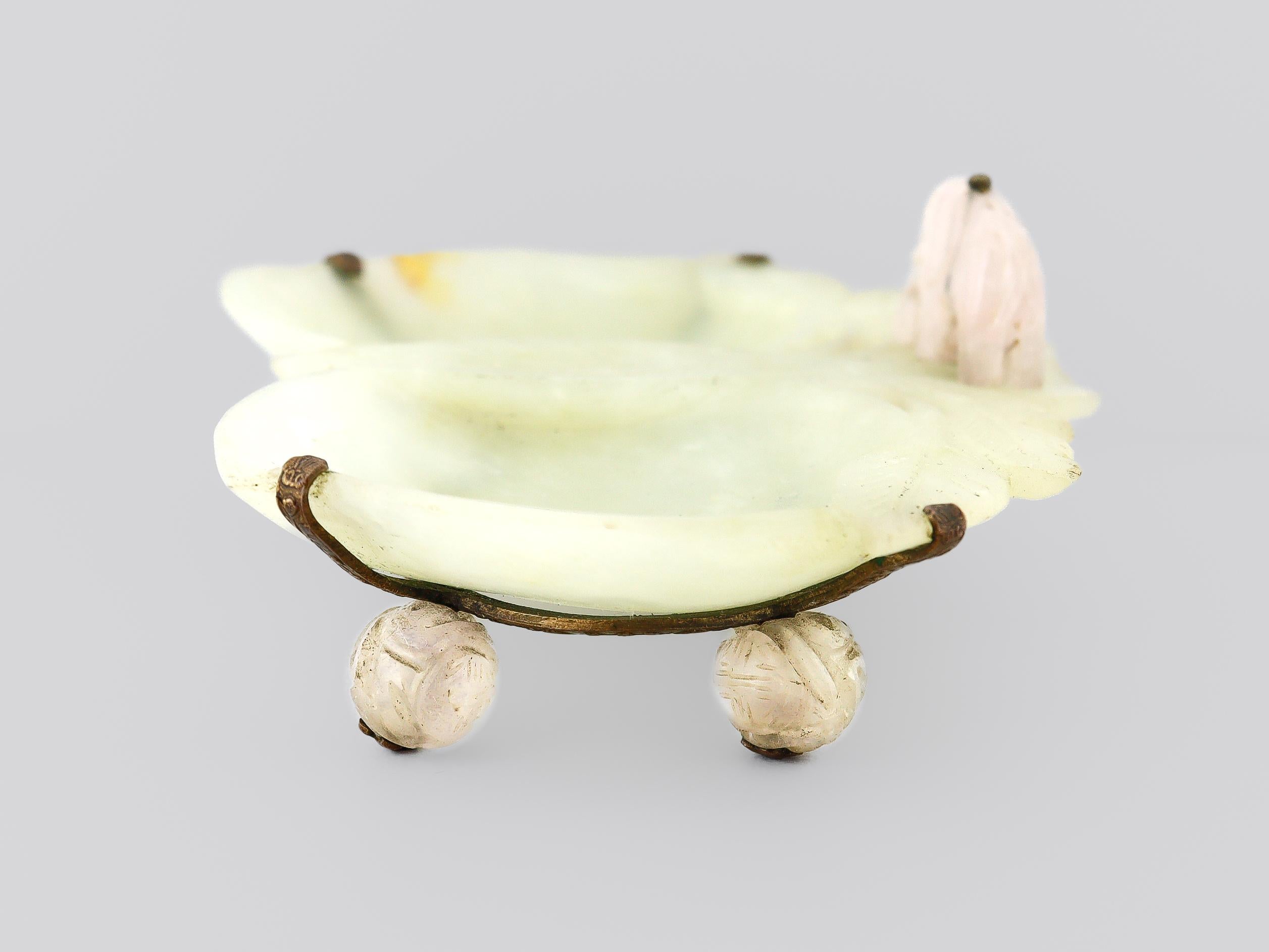 Vintage Chinese Green & Rose Quartz Carved Plum Dish or Vide Poche with Elephant For Sale 4