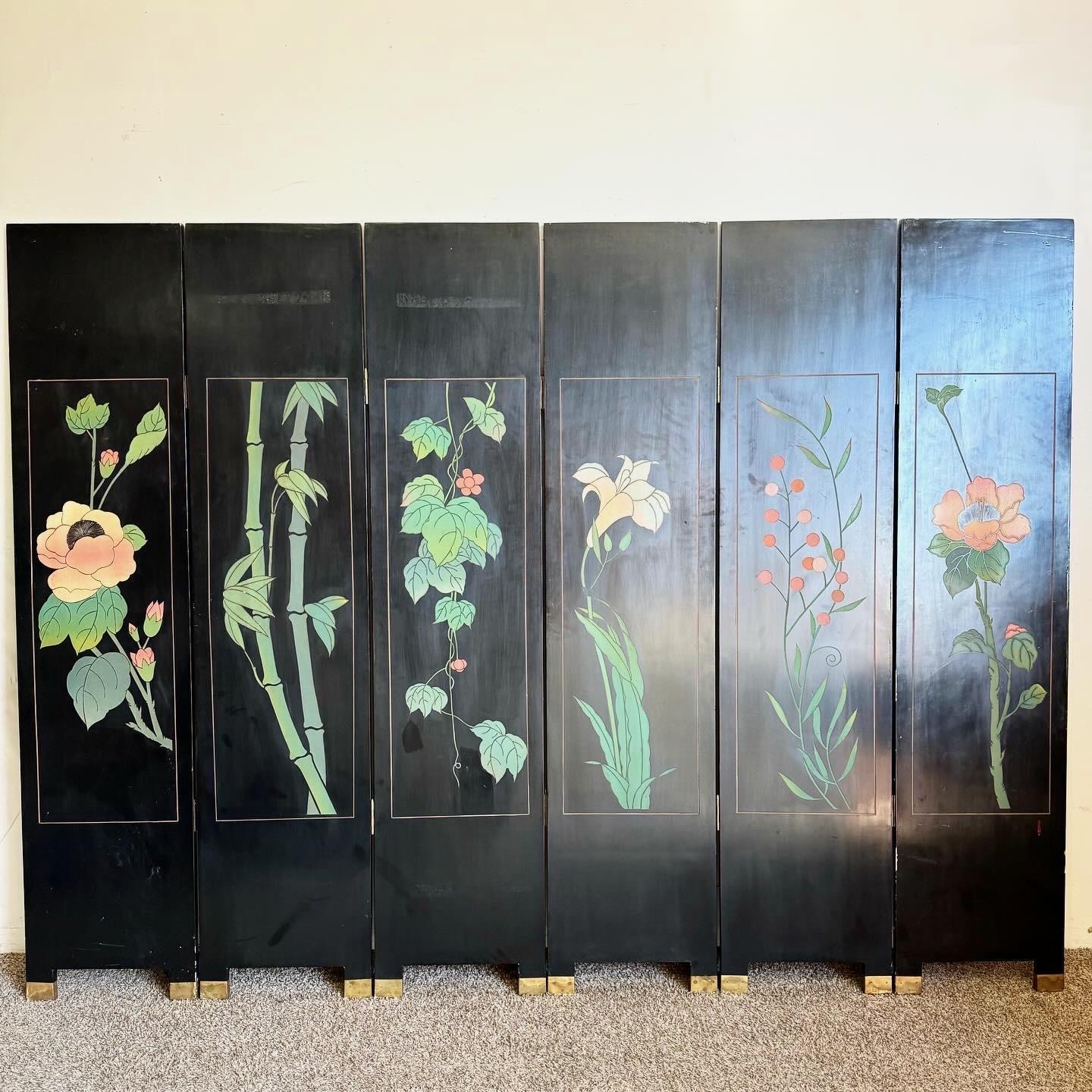 Late 20th Century Vintage Chinese Hand Carved and Painted Gold and Black Room Divider/Screen