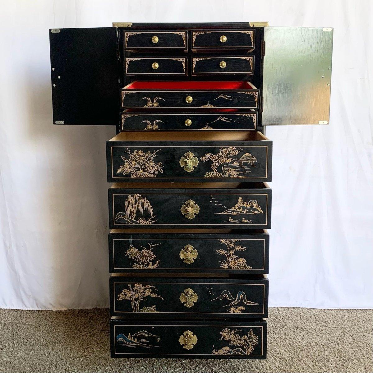 Vintage Chinese Hand Painted Black Lingerie Chest/Highboy With Gold Accents (Chinesisch) im Angebot