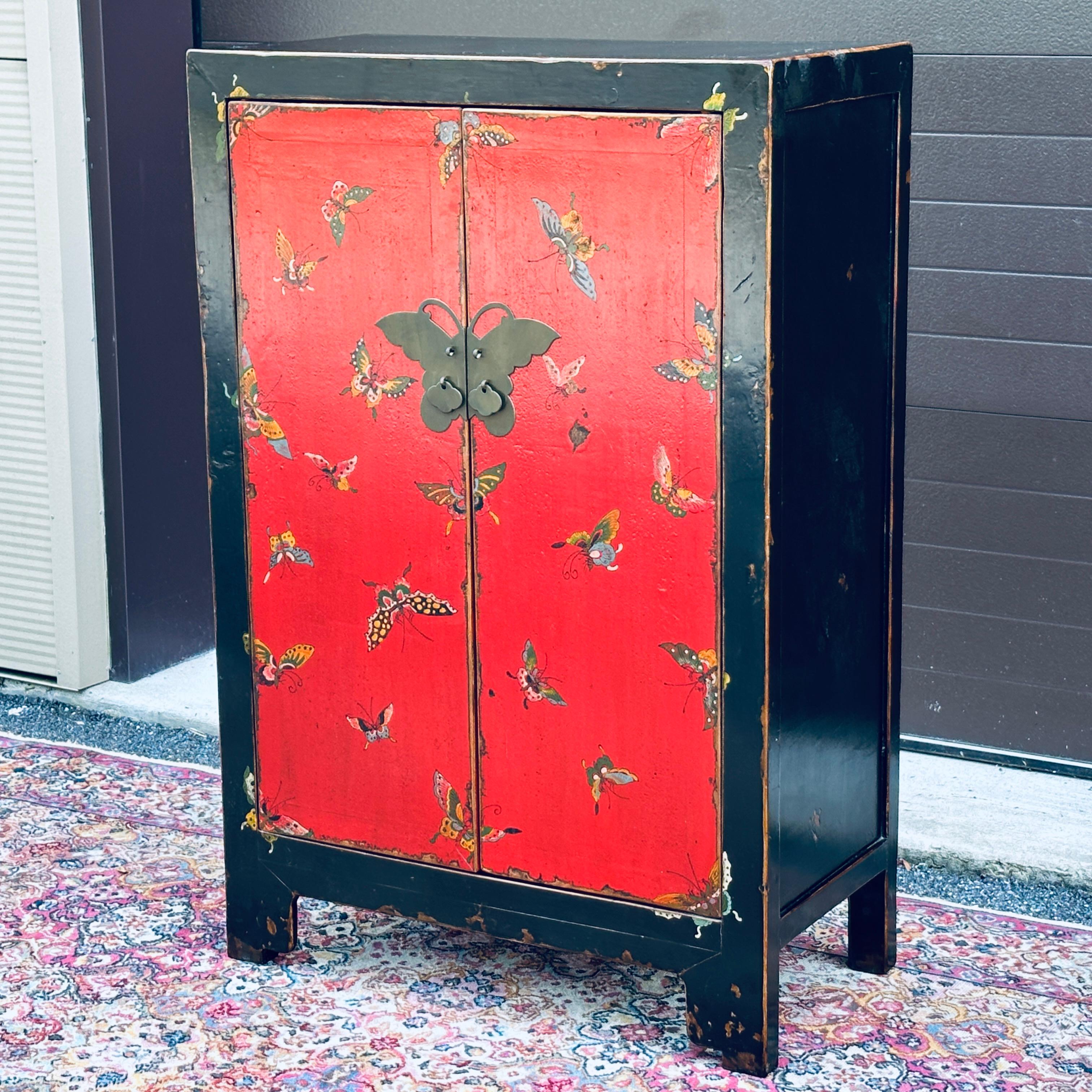 Armario Vintage Chino Pintado a Mano Mariposa Laca Roja y Negra en venta 5