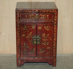 Vintage Chinese Hand Painted Lacquered Side Table Sized Schrank mit Schublade