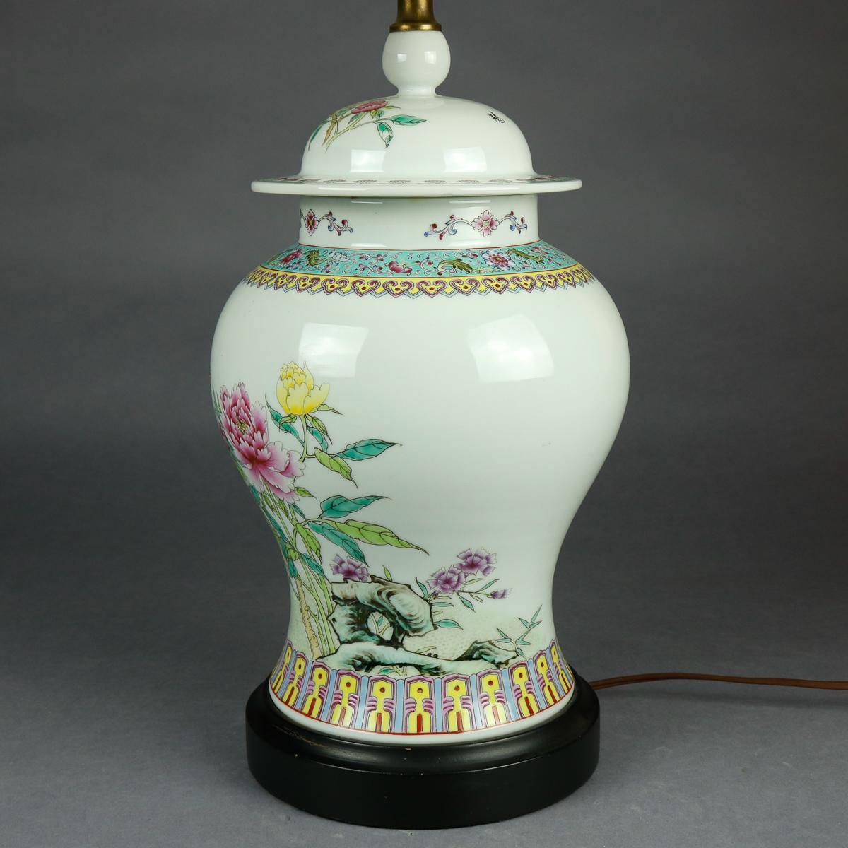 Vintage Chinese Hand Painted Porcelain Floral Garden Ginger Jar Table Lamp In Good Condition In Big Flats, NY