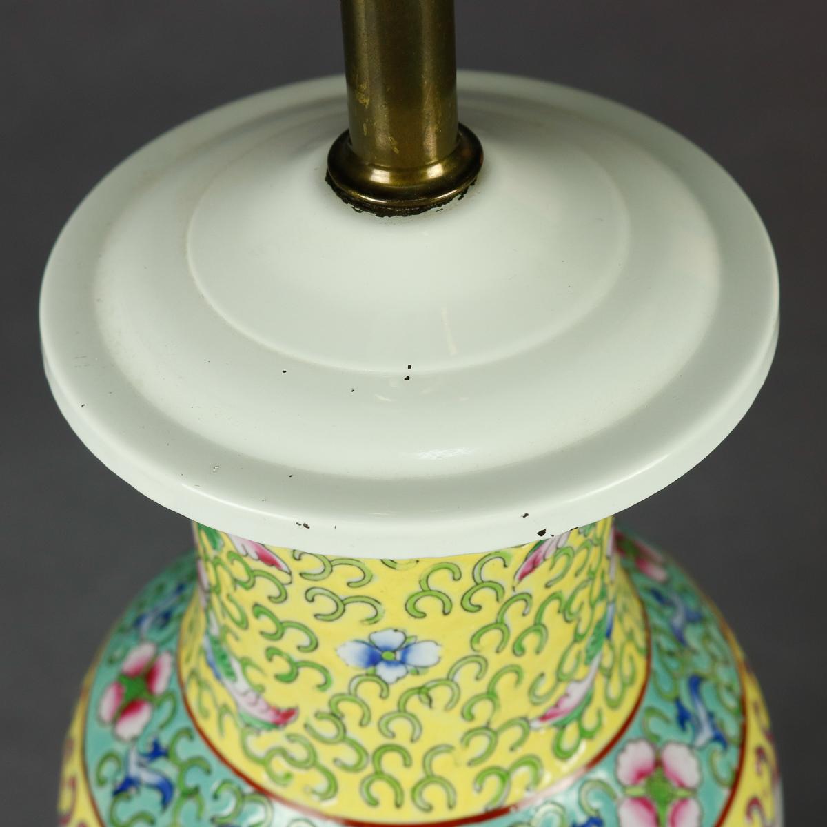 Vintage Chinese Hand Painted Porcelain Floral Garden Vase Table Lamp 1