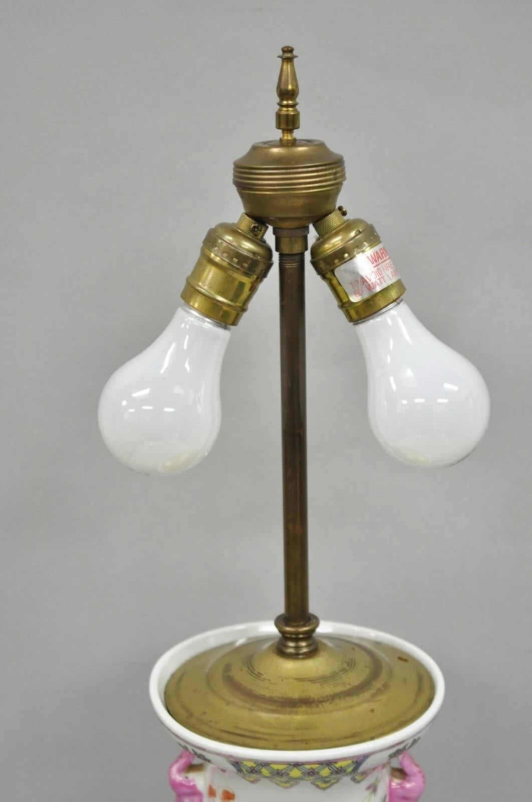20th Century Vintage Chinese Hand Painted Porcelain Jardinierie Floral Chinoiserie Table Lamp For Sale