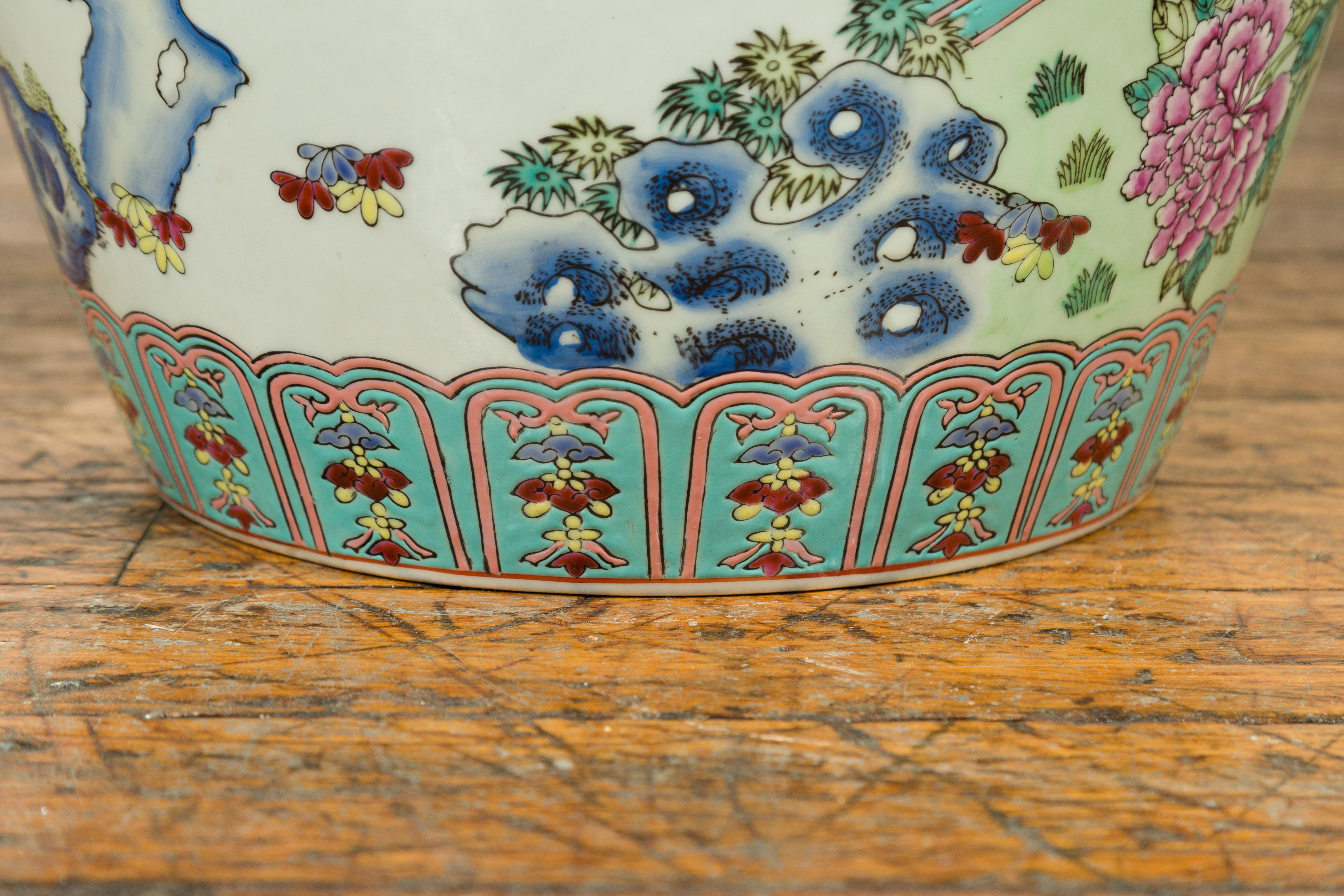 Vintage Chinese Hand Painted Porcelain Palace Jar, circa 1960 with Phoenix Motif For Sale 2