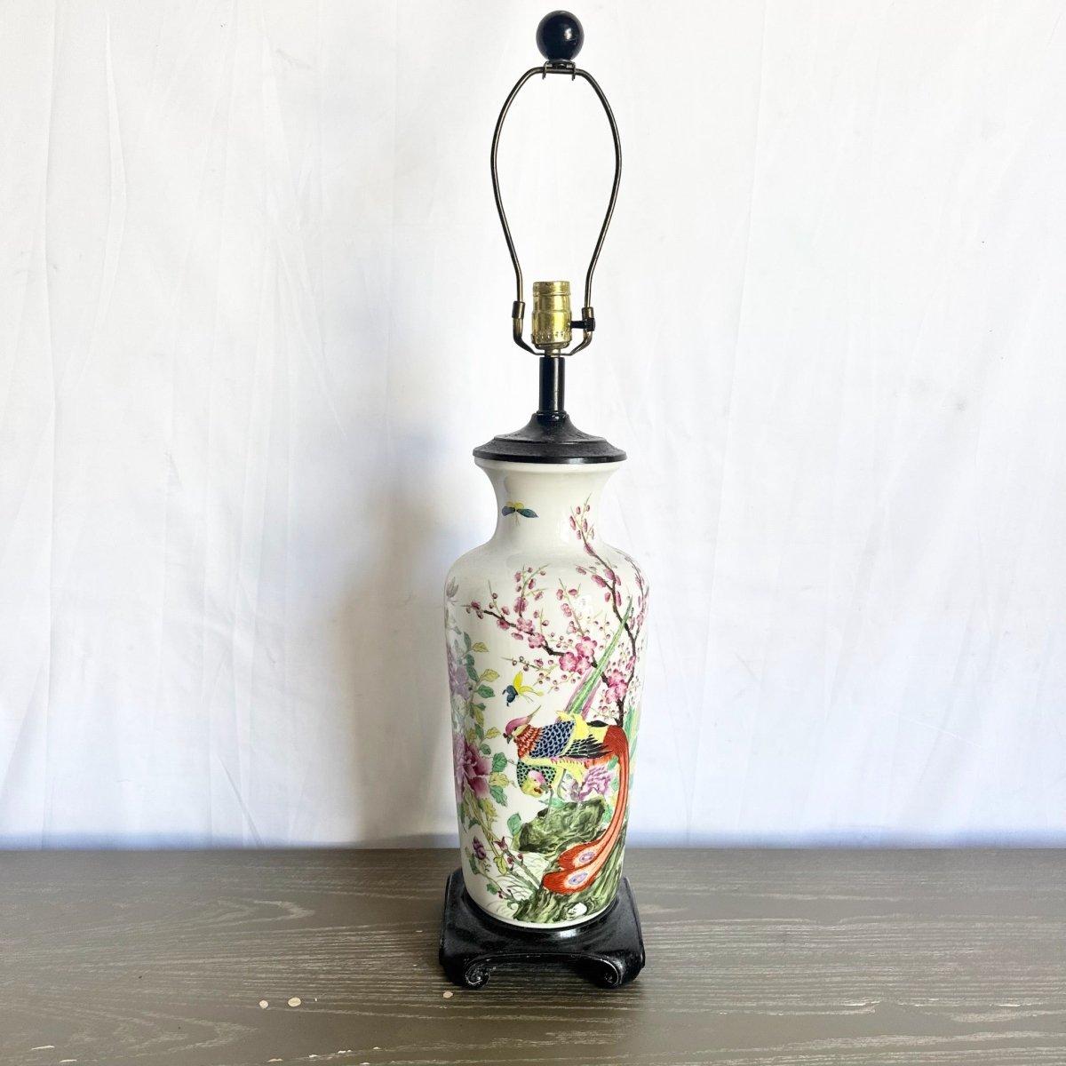 Vintage Chinese Hand Painted Porcelain Table Lamp For Sale 3