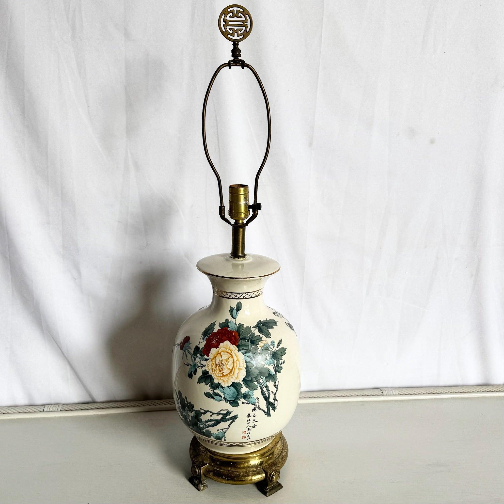 Vintage Chinese Hand Painted Porcelain Table Lamp on Brass Base For Sale
