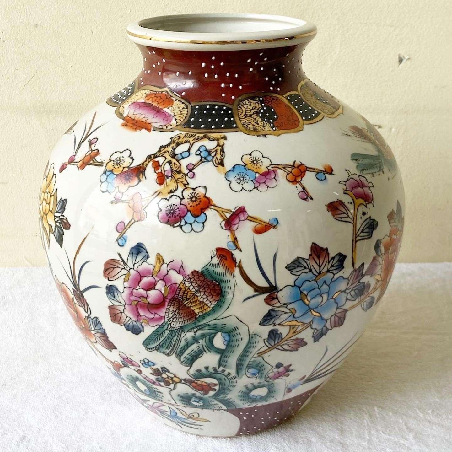 Chinesische handbemalte Vintage-Vase (Chinesischer Export) im Angebot