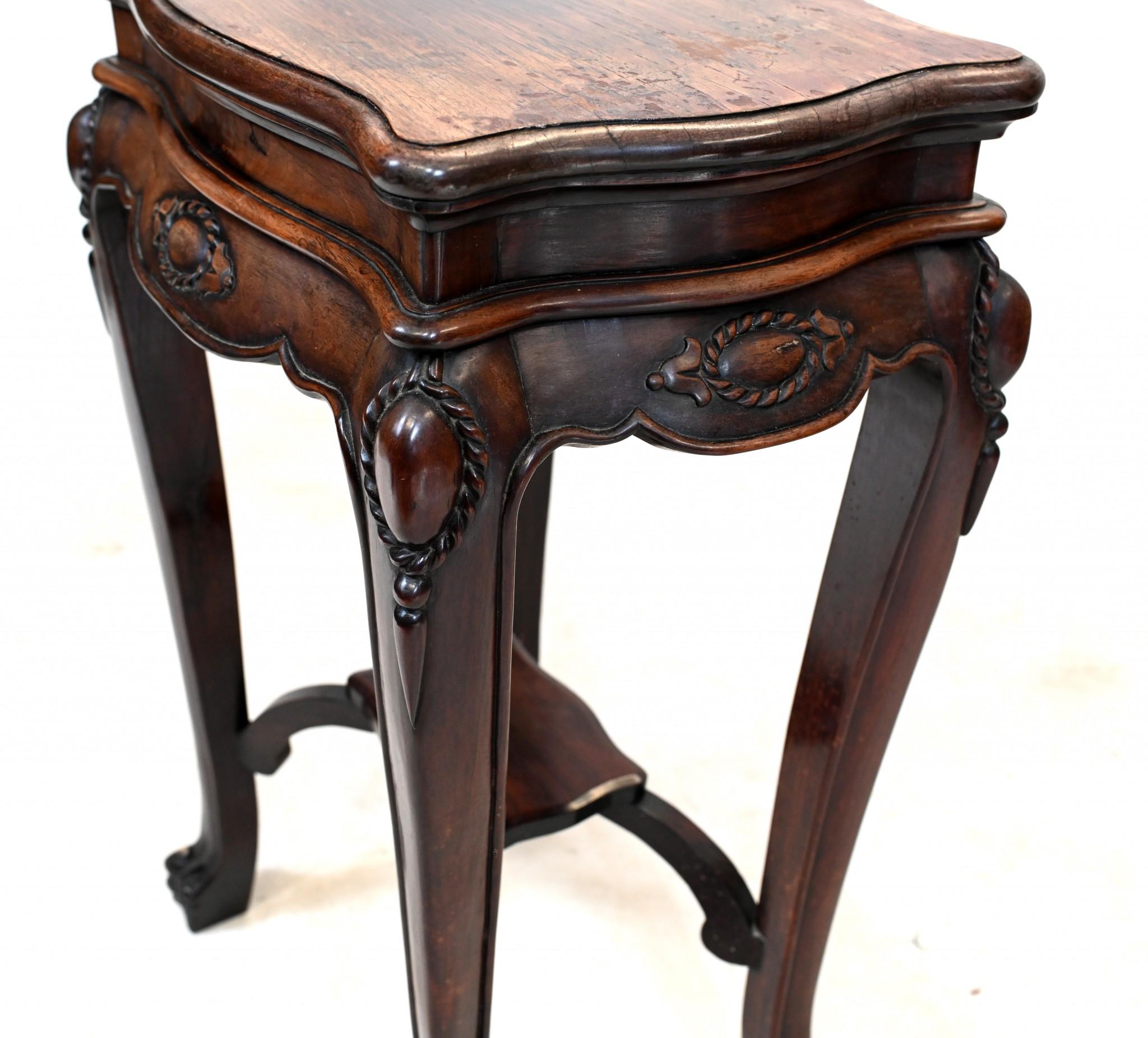 Vintage Chinese Hardwood Pedestal Stand Side Table 1930 Bon état - En vente à Potters Bar, GB