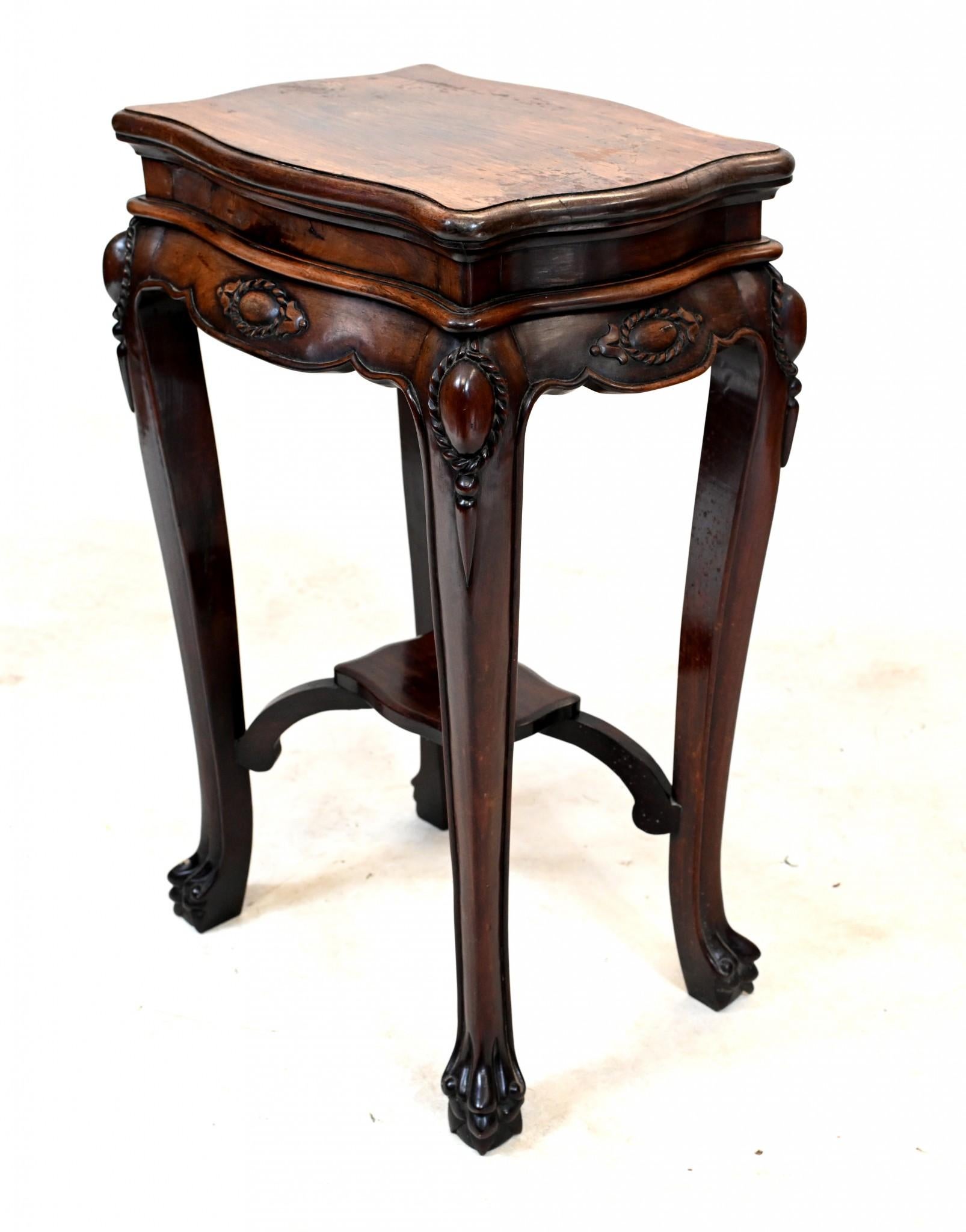 Milieu du XXe siècle Vintage Chinese Hardwood Pedestal Stand Side Table 1930 en vente