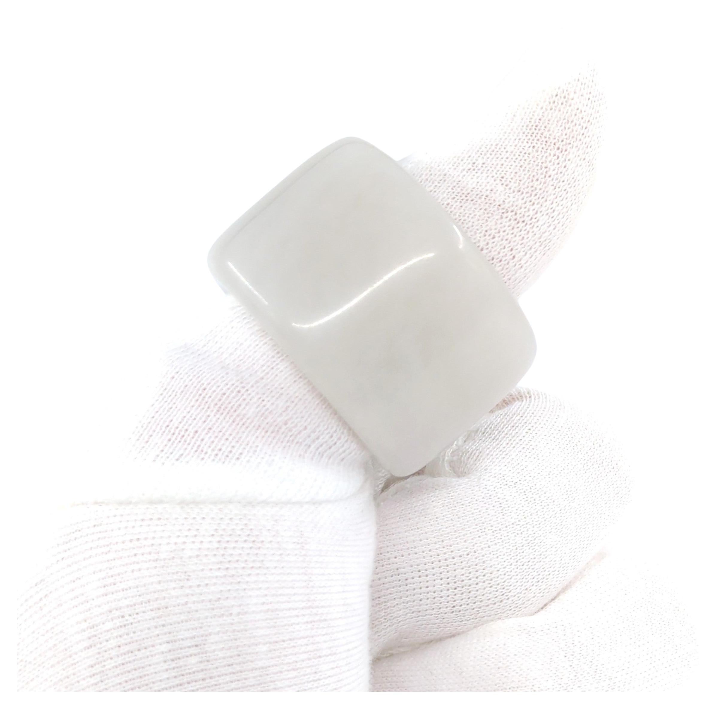Vintage Chinese Hetian Mutton Fat White Jade Carved Archer Thumb Ring Size 14 For Sale 1