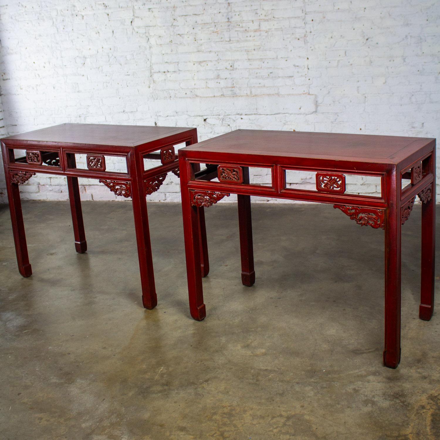Vintage Chinese Hongmu Pair of Alter or Console Tables or Center Table For Sale 4