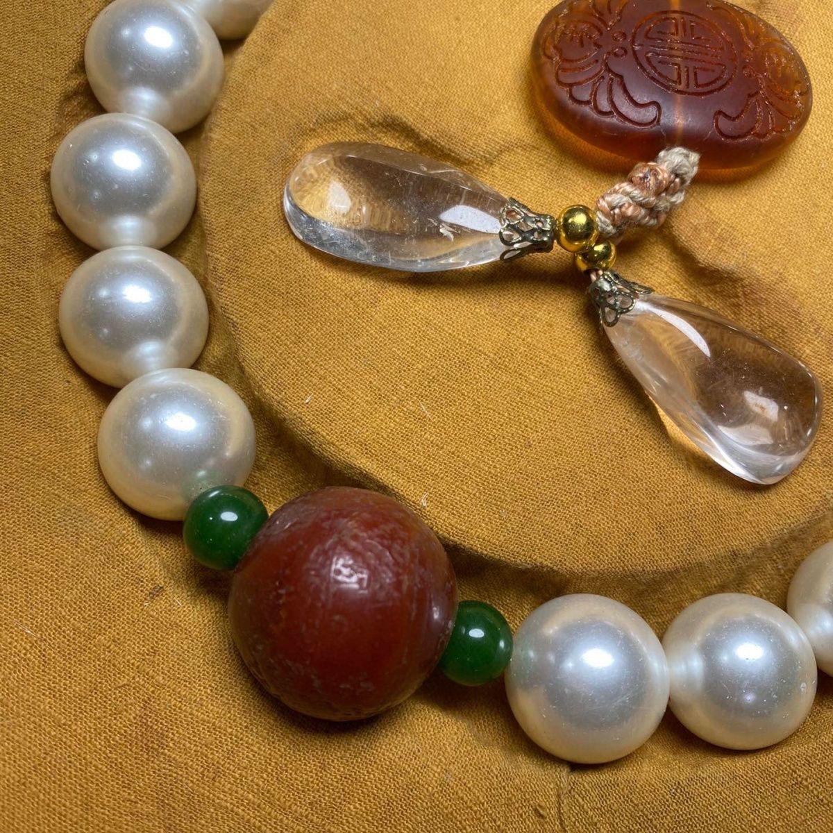 Vintage Chinese Imperial Eighteen White Pearls Bracelet For Sale 1