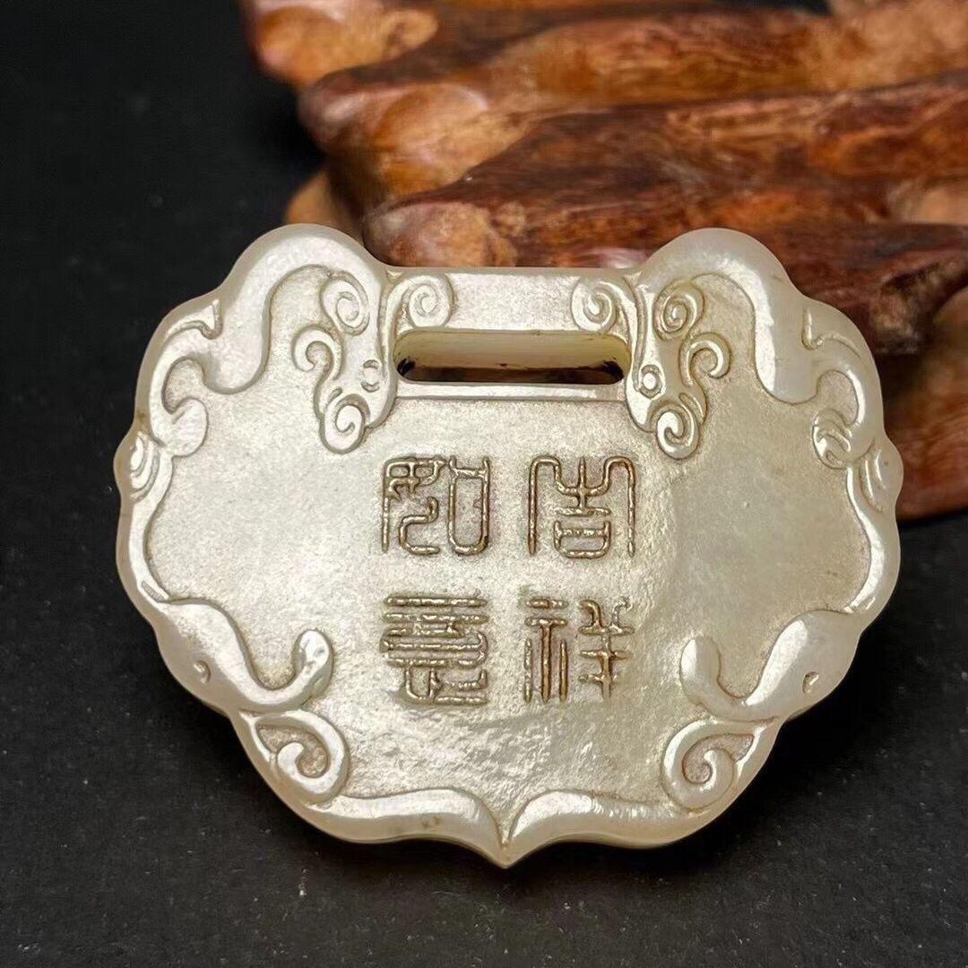 Vintage Chinese Jade Carving Kid Riding Elephant Safety Lock Pendent Jewelry For Sale 1