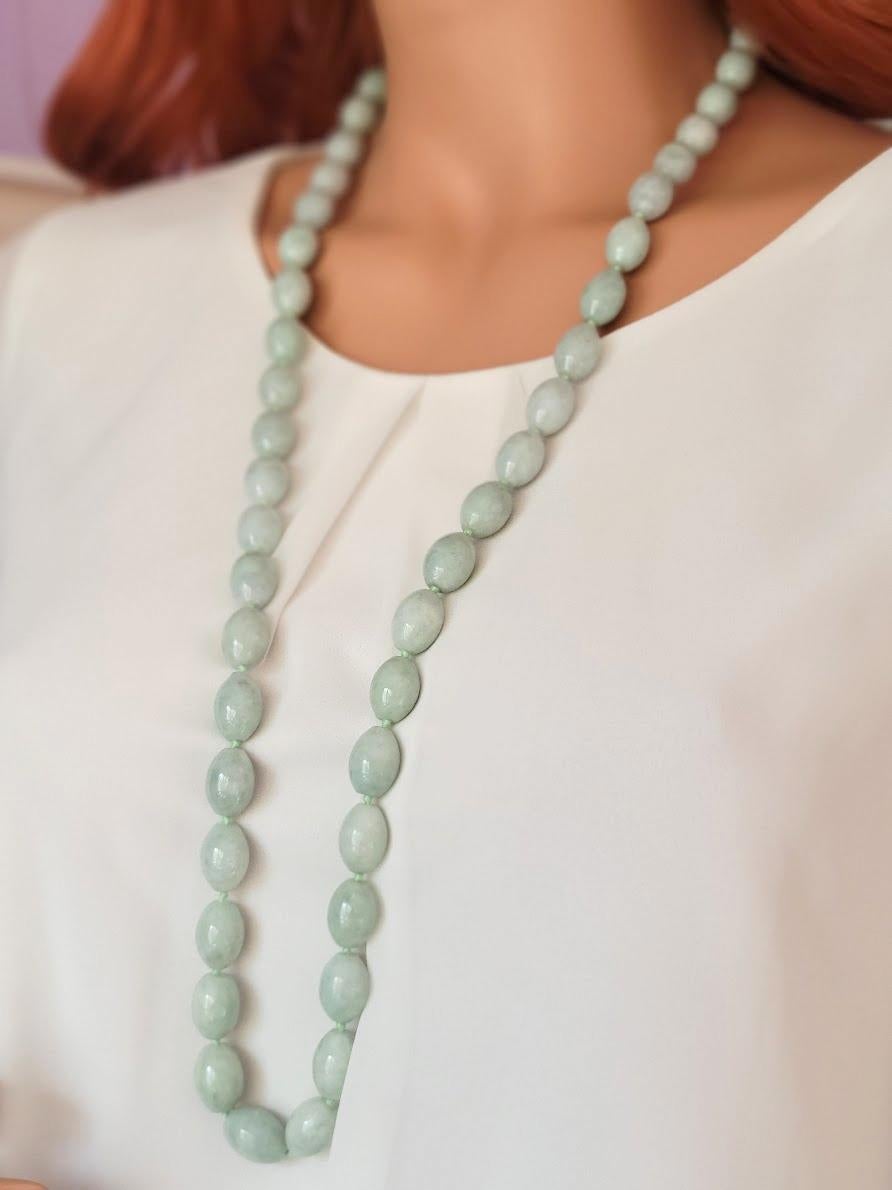 Vintage Chinese Jade Long Necklace For Sale 5