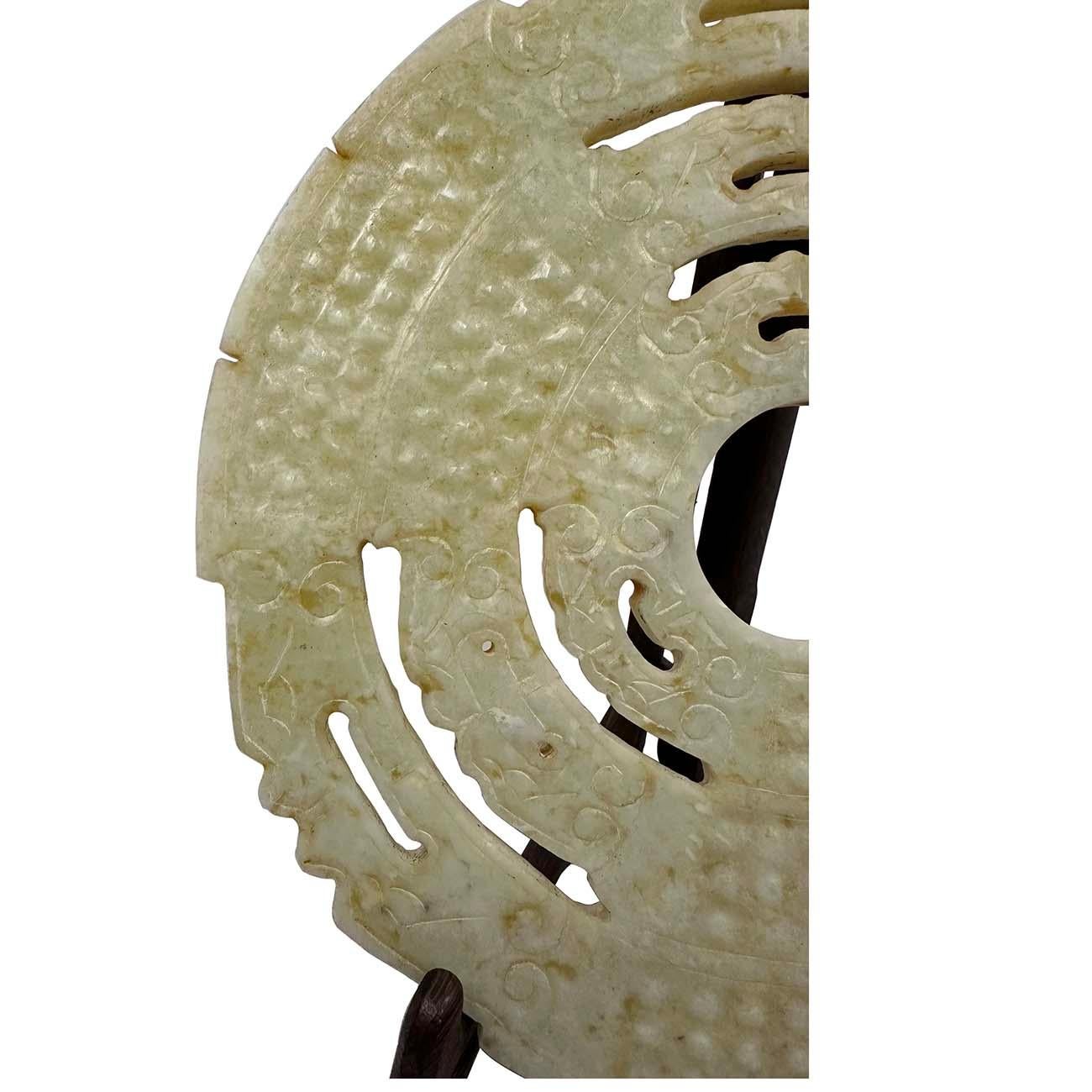 Sculpté à la main Bi chinoise vintage en jade néphrite en vente