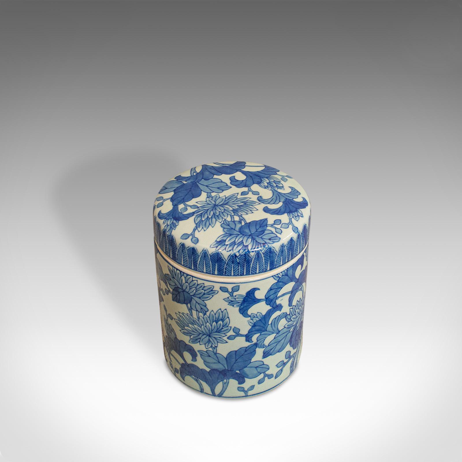 20th Century Vintage Chinese Jar, Oriental, Ceramic, Caddy, Urn, Painted, Floral, Pattern