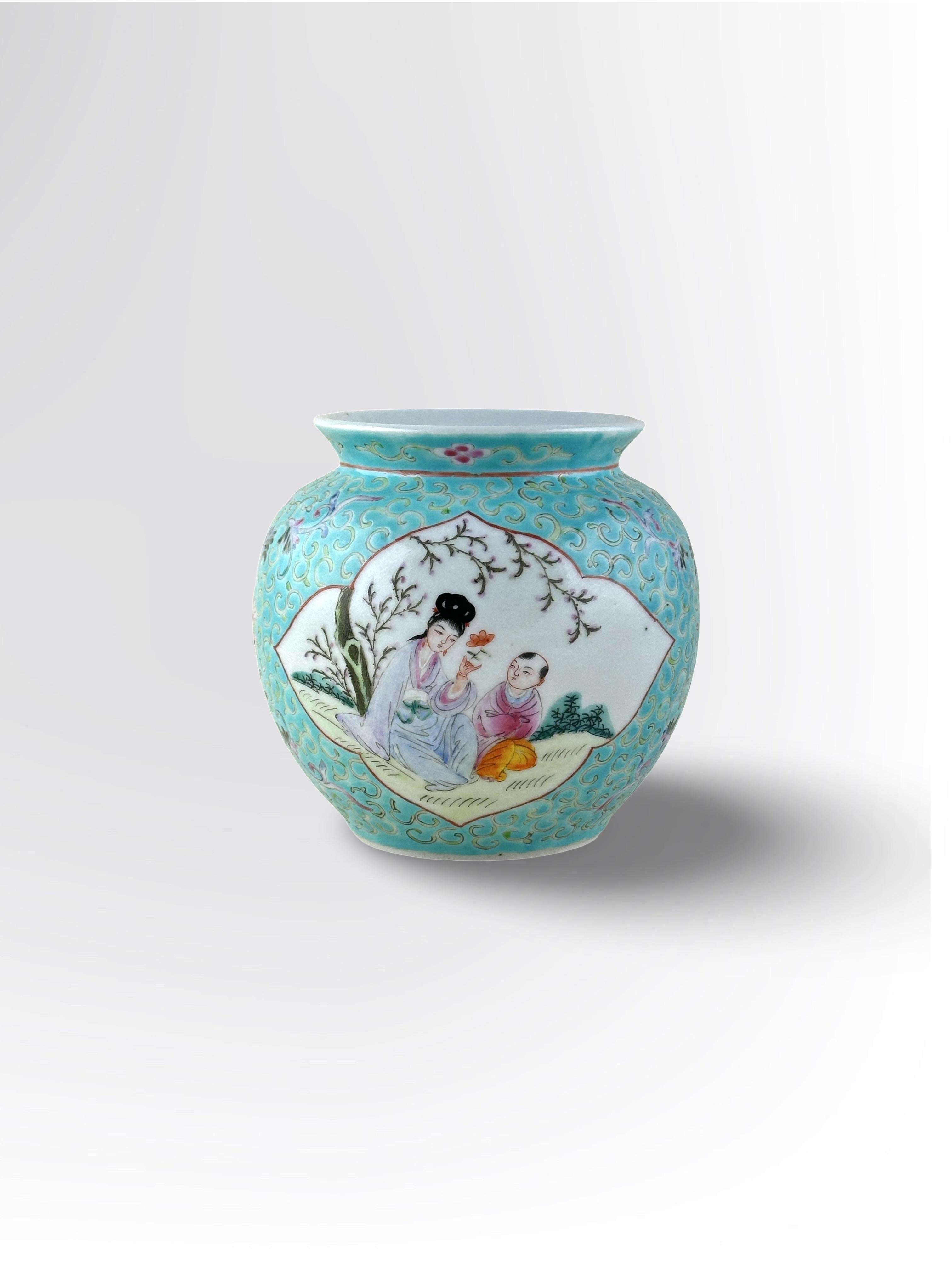 Pequeña jarra de porcelana china de colores -  JIangxi Chino en venta