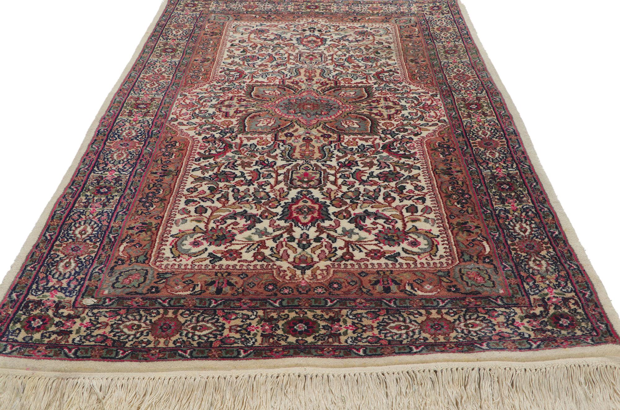 Chinesischer Kerman-Teppich im Vintage-Look, zeitloser Stil trifft auf traditionelle Sensibilität (Handgeknüpft) im Angebot