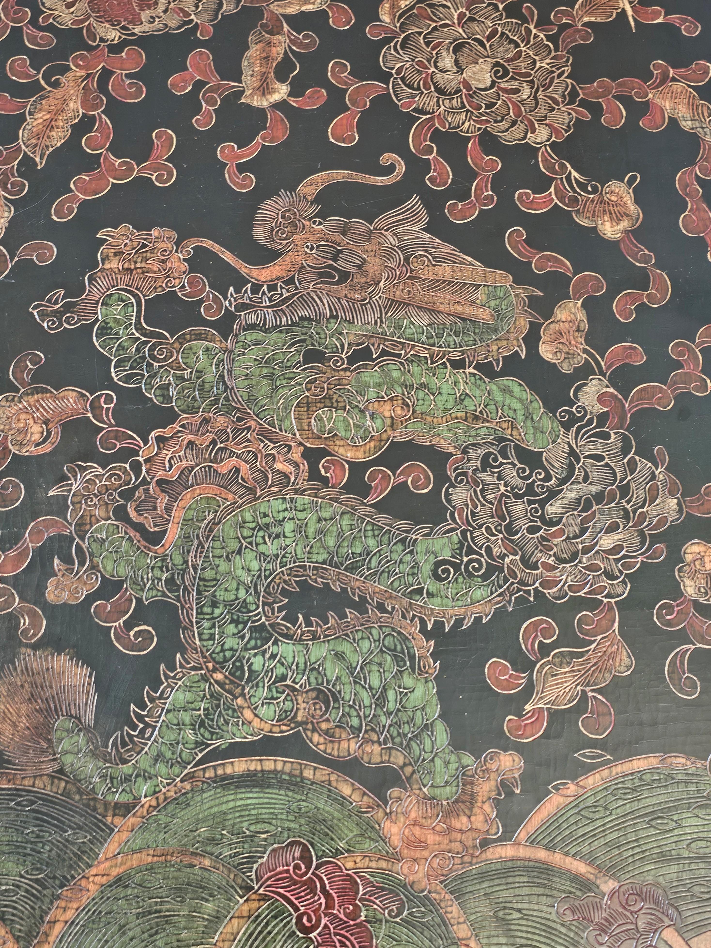 Vintage Chinese Lacquered Coffee Table In Good Condition In Forney, TX
