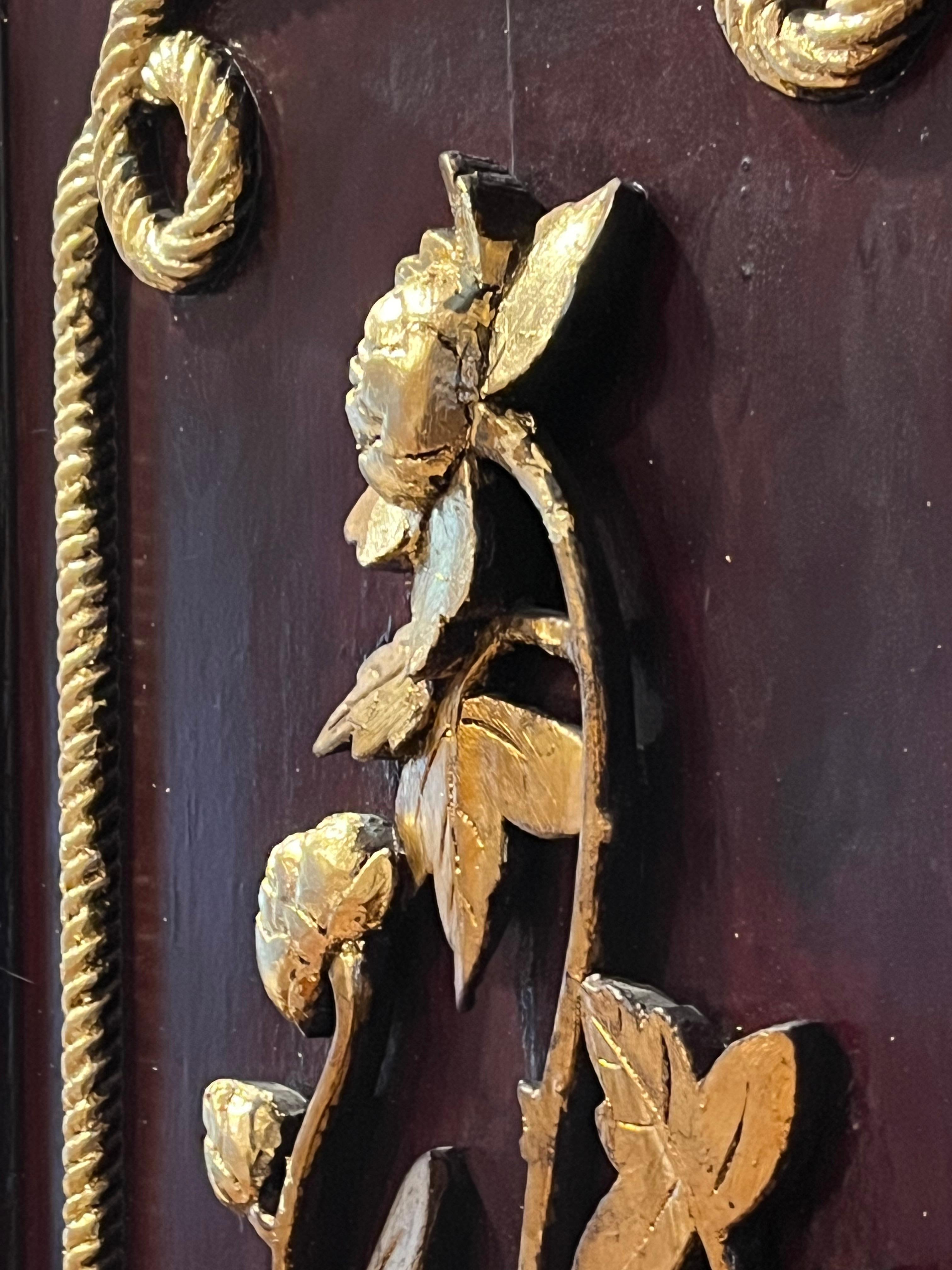 Vintage Chinese Large Hand Carved and Gilded Wood Panel For Sale 4