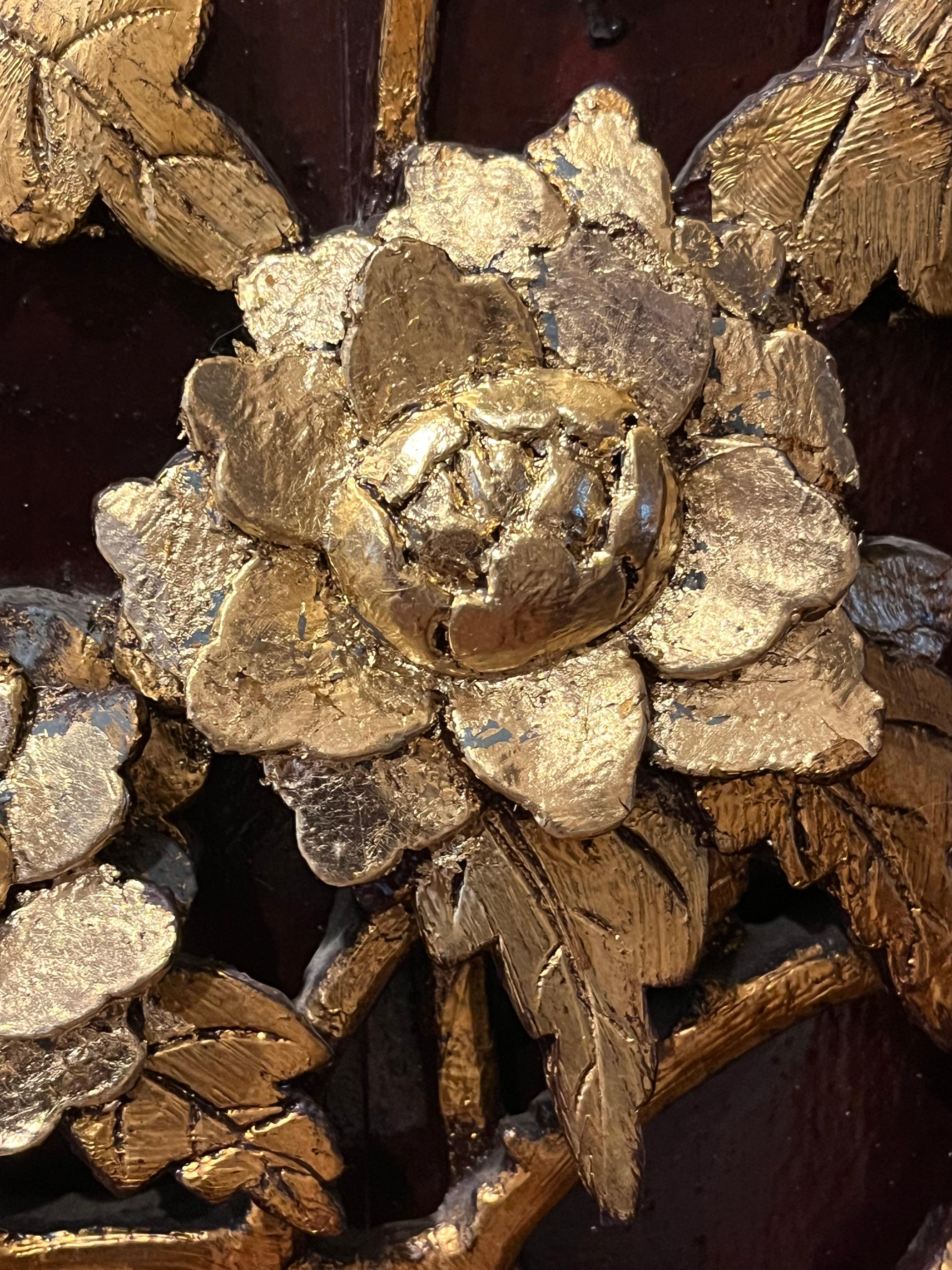 Vintage Chinese Large Hand Carved and Gilded Wood Panel For Sale 2