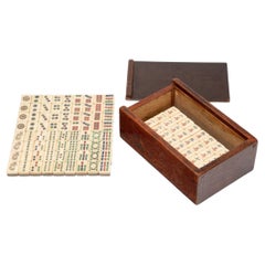 Vintage Chinese Mahjong Set in Lacquered Box, Early 20th Century